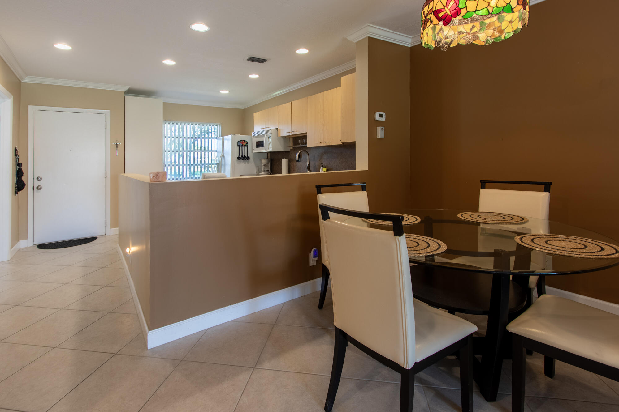 BOCA LAKES - Residential