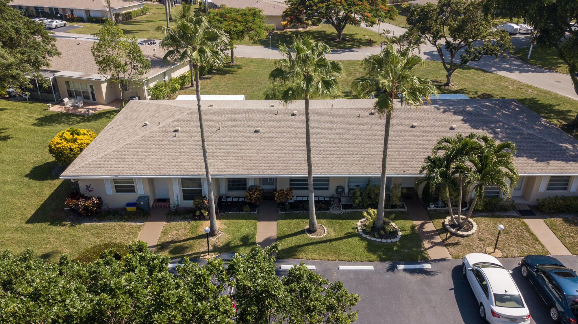 BOCA LAKES - Residential