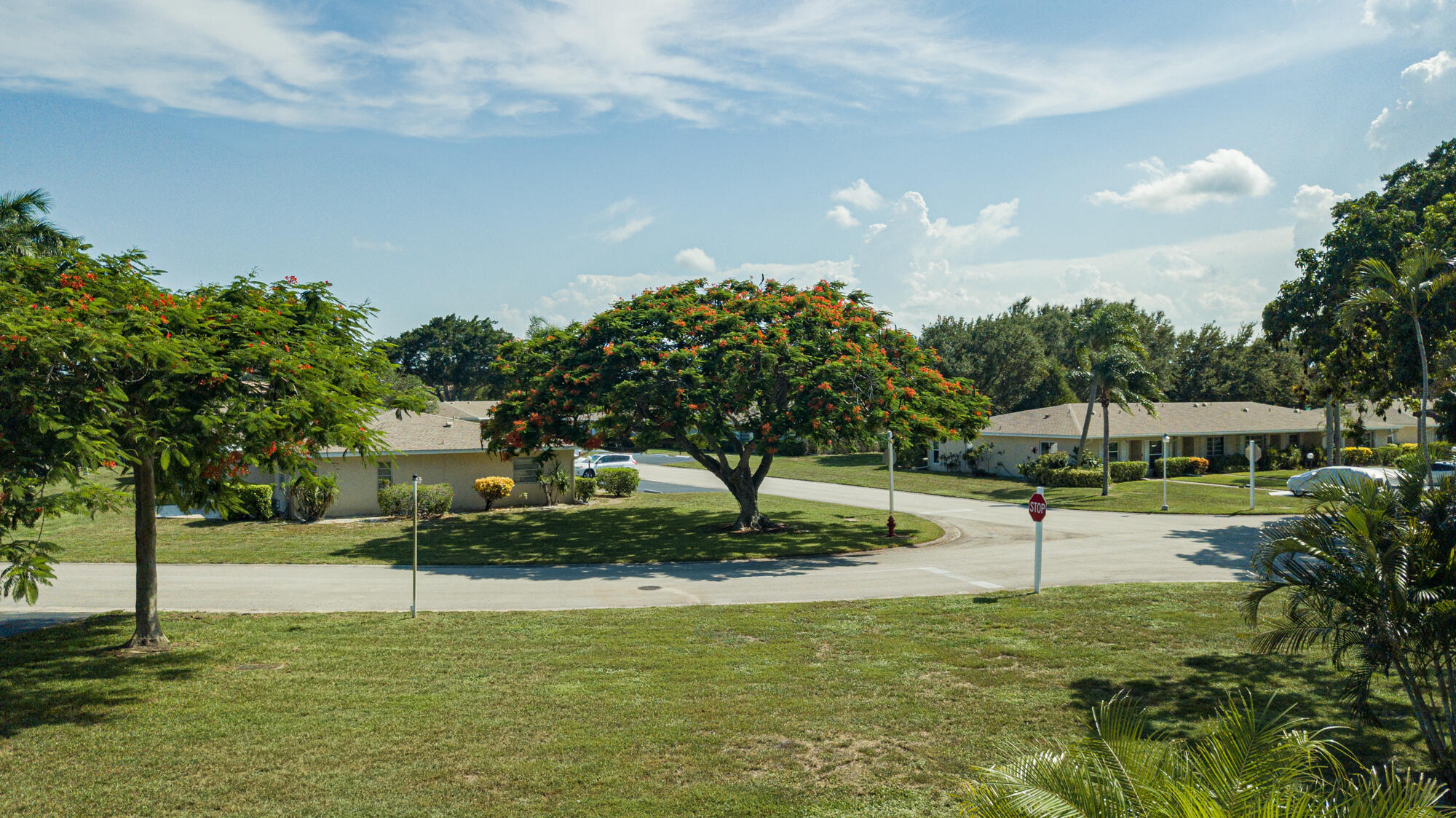 BOCA LAKES - Residential