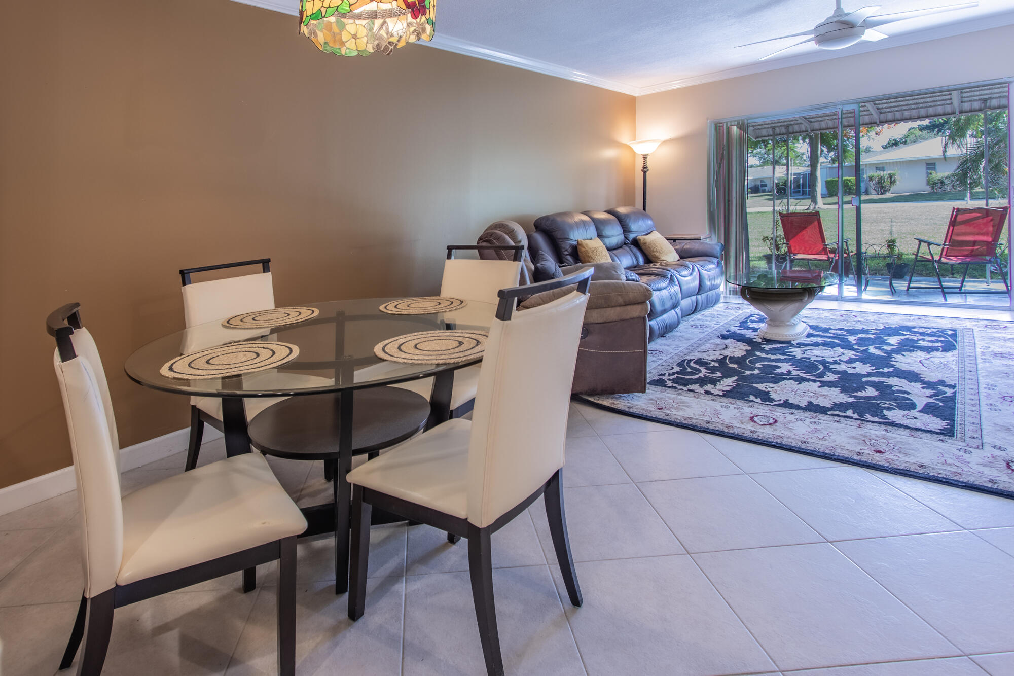 BOCA LAKES - Residential