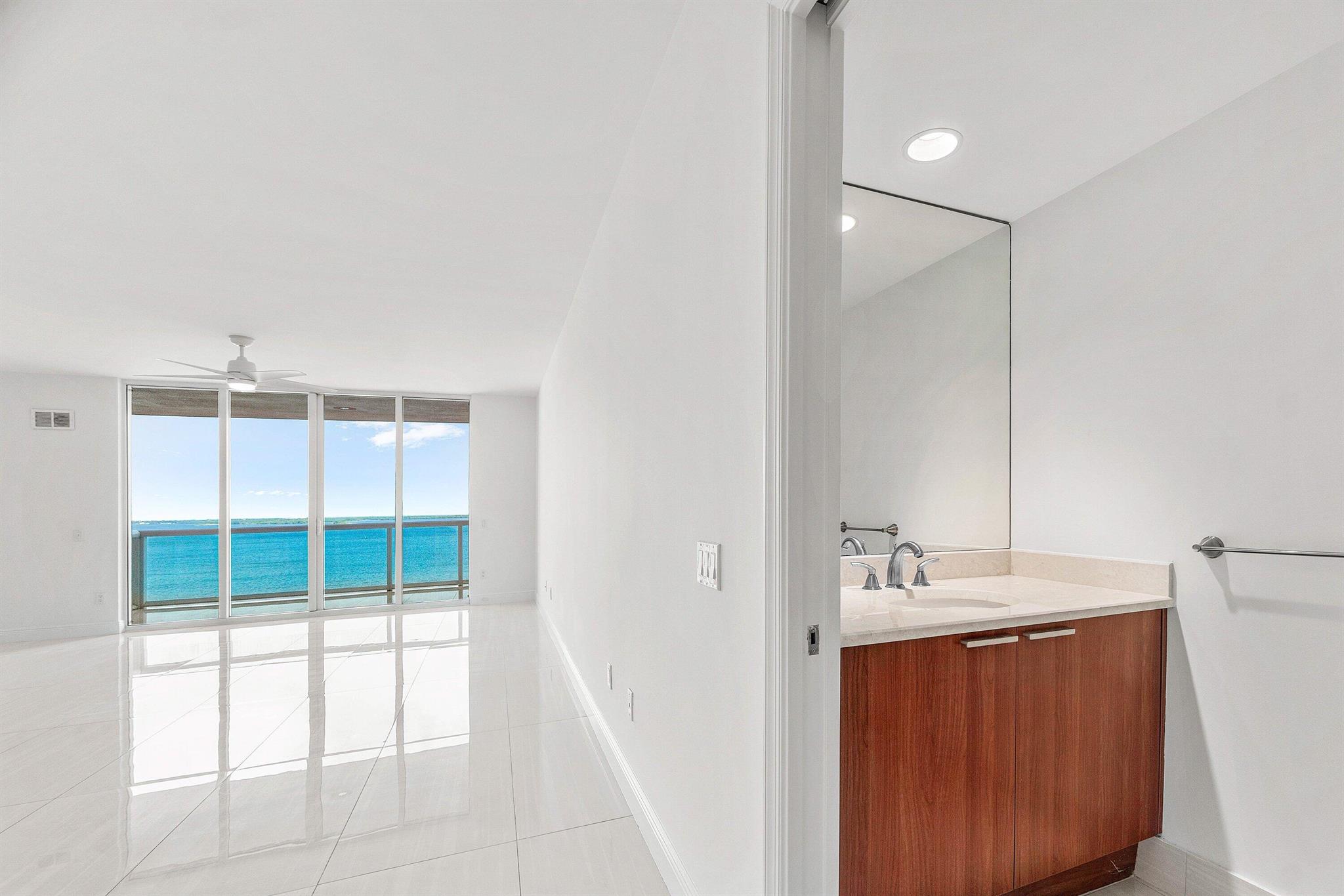 MARINA GRANDE RIVIERA BEA - Residential