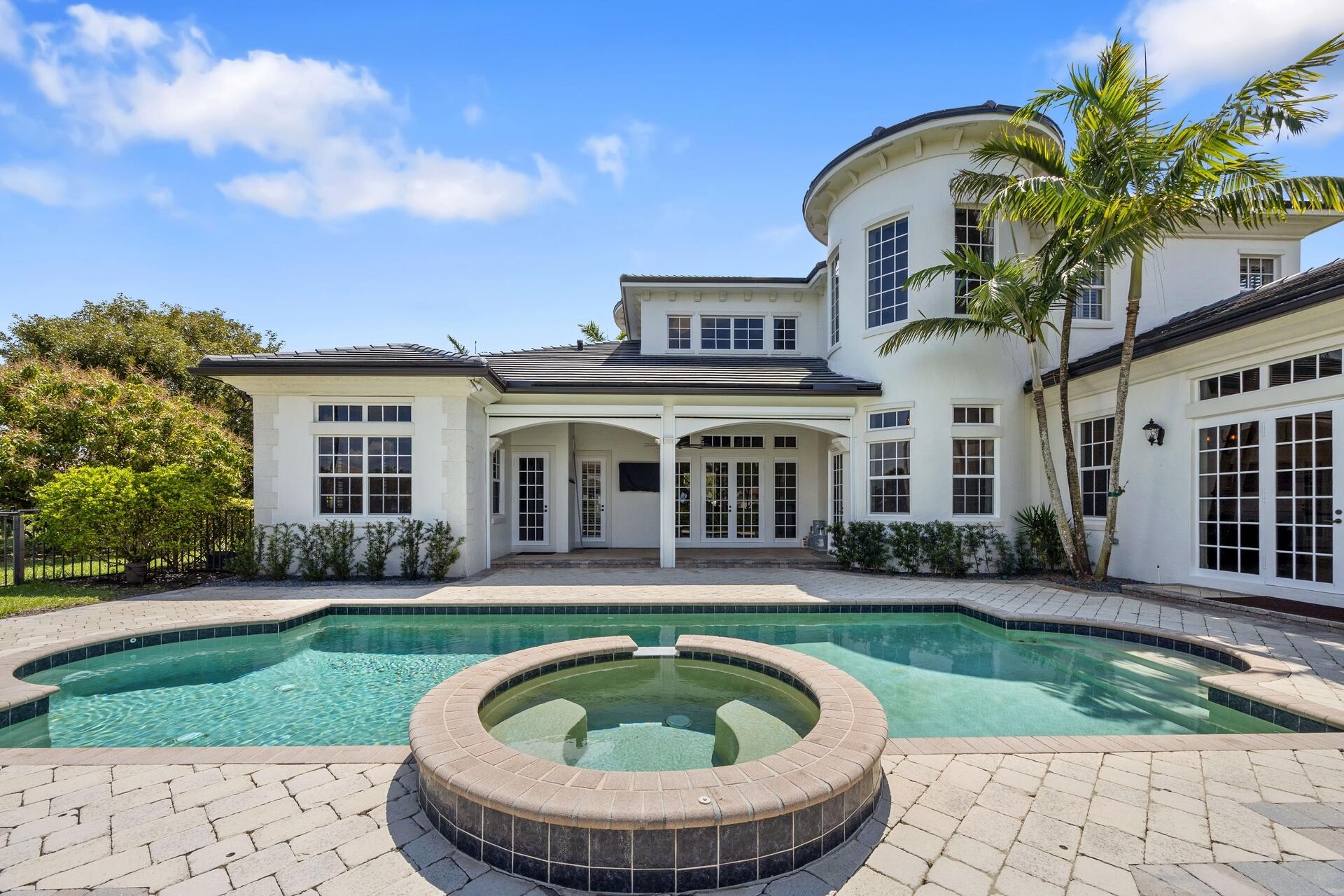 HERON ESTATES - Residential