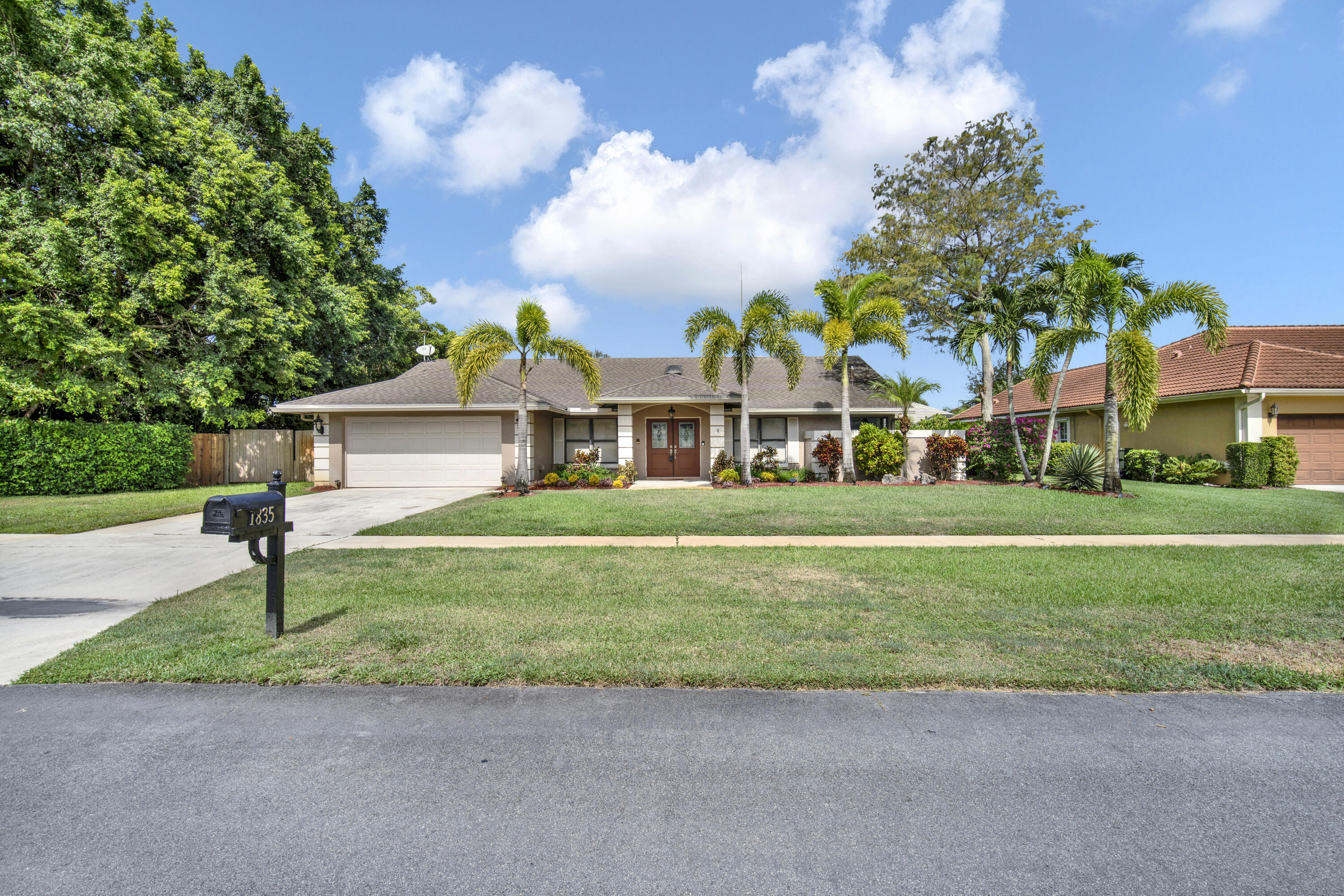 1835 Staimford Circle