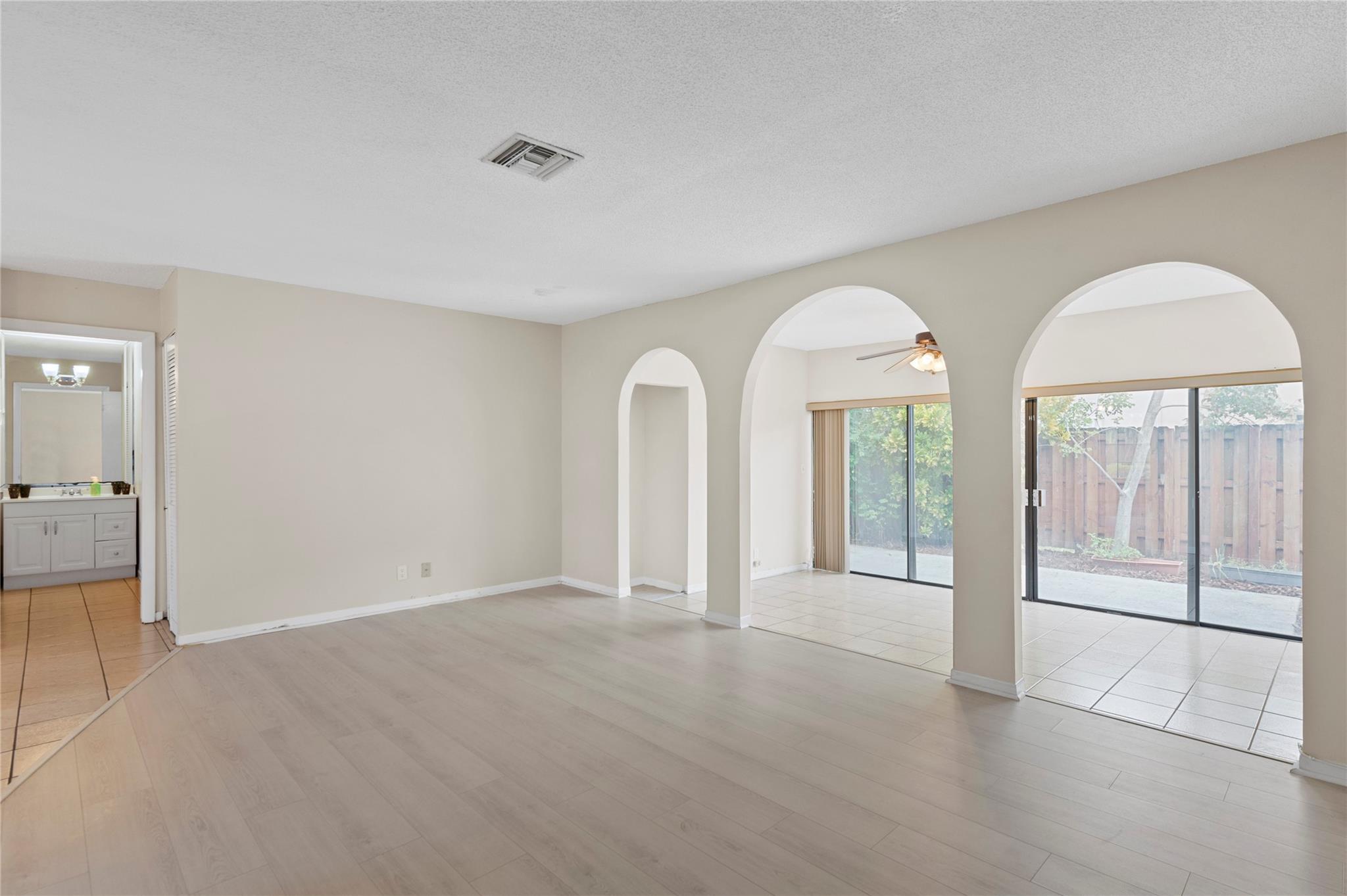 Nova North Condo 7 - Residential Lease
