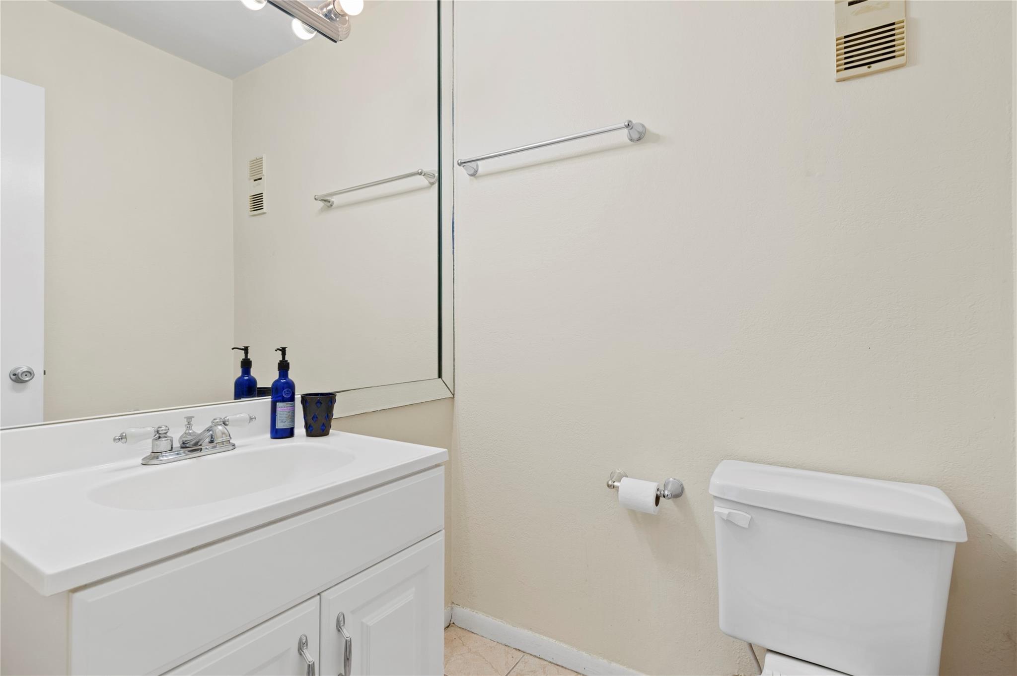 Nova North Condo 7 - Residential Lease