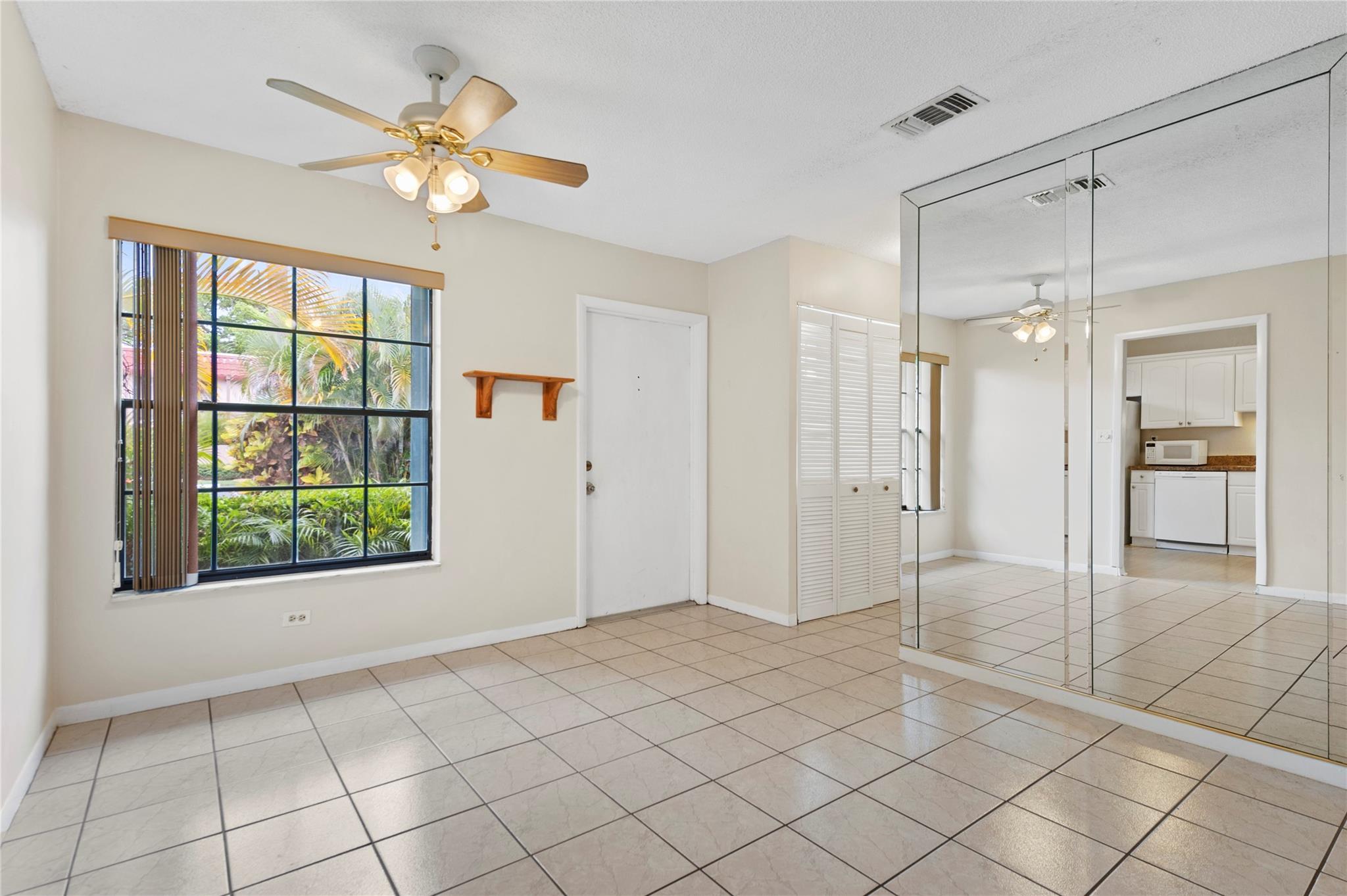 Nova North Condo 7 - Residential Lease