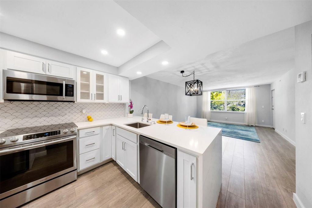 Photo of 4025 N Federal Highway #115B, Fort Lauderdale, FL 33308 (MLS # F10500101)