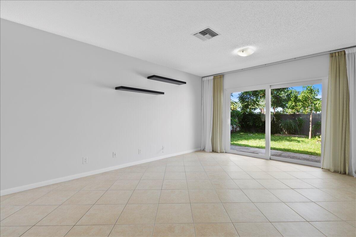 JUPITER VILLAGE PH II - Residential Lease