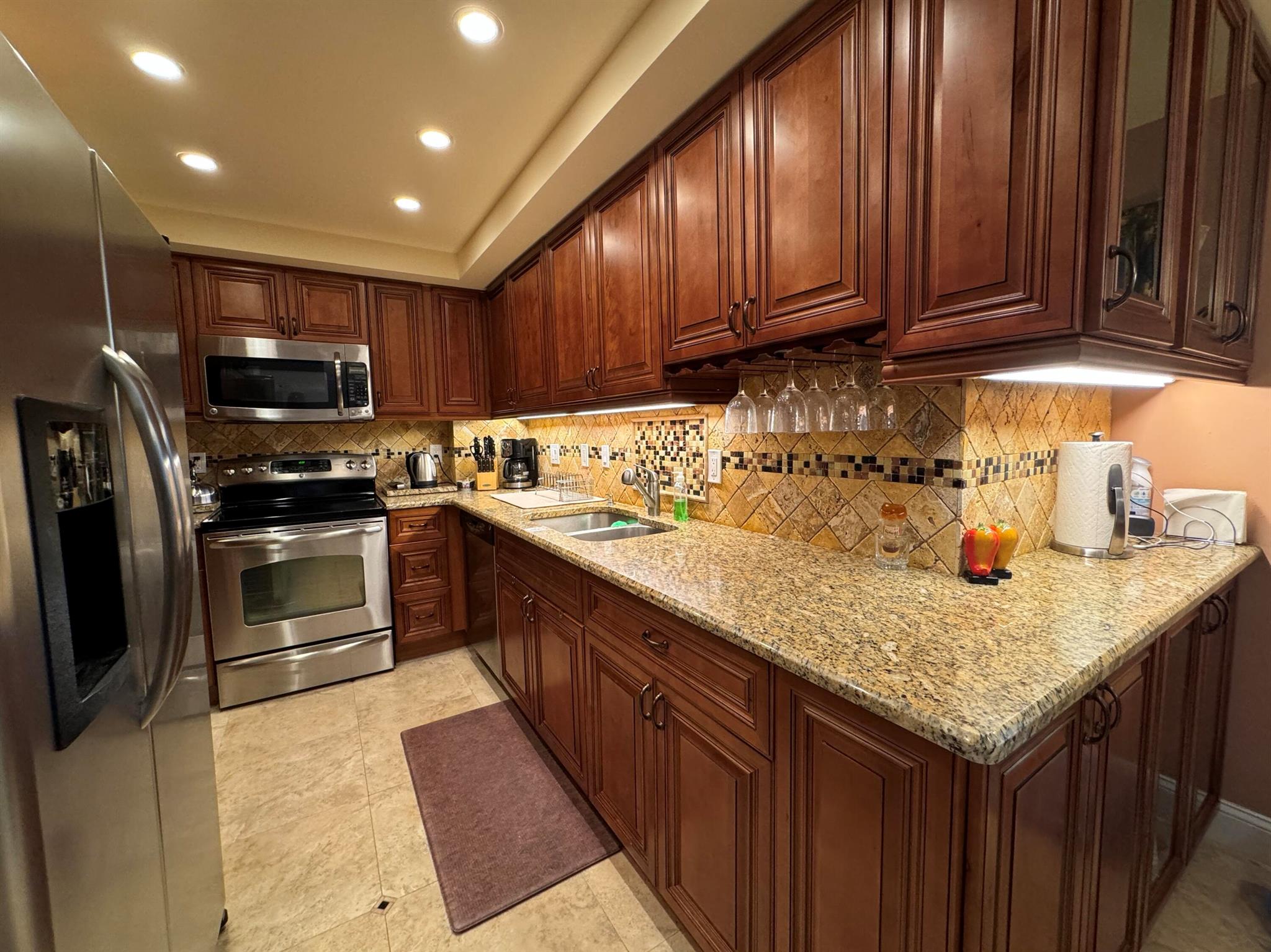 PATRICIAN OF PALM BEACH C - Residential Lease
