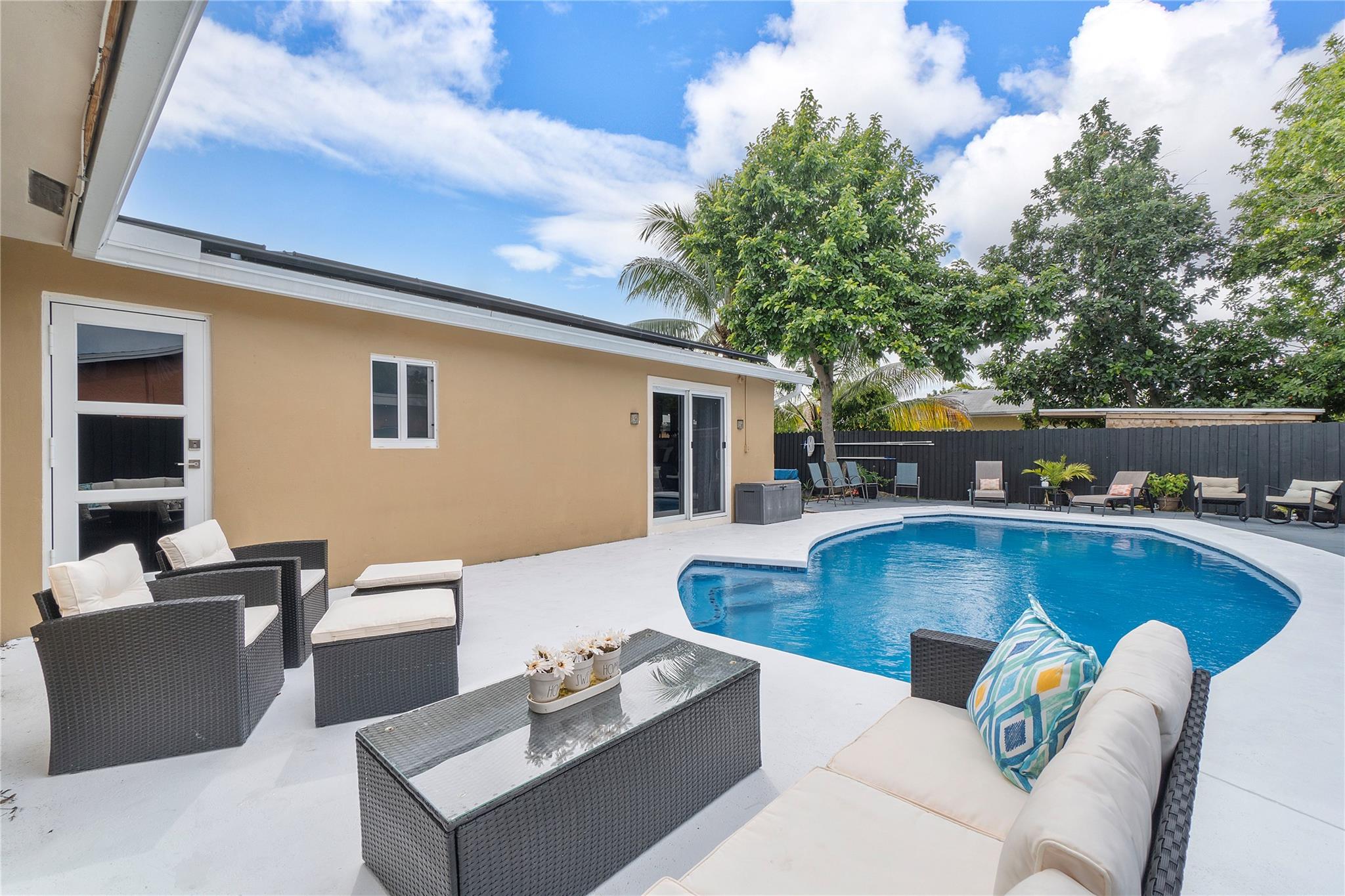 North Lauderdale Village - Residential