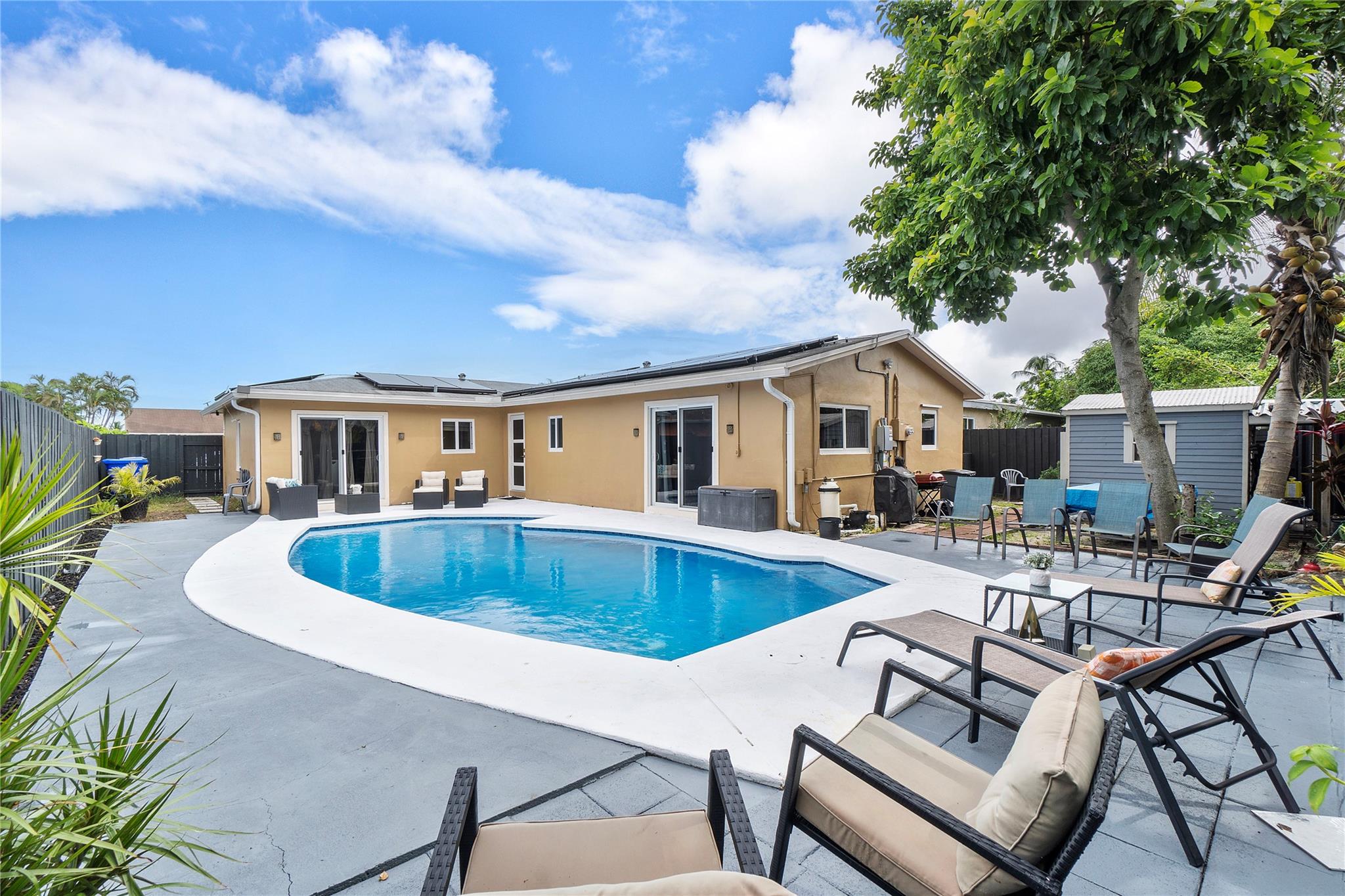 North Lauderdale Village - Residential