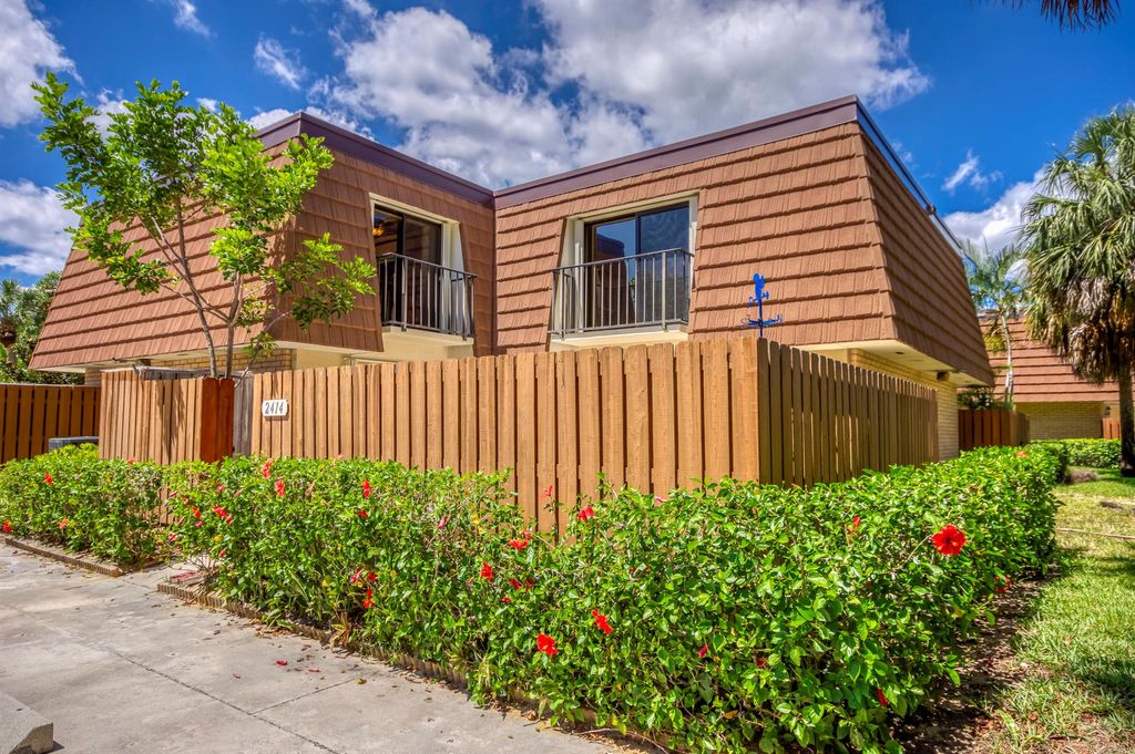 Photo of 2414 24th Court, Jupiter, FL 33477 (MLS # R11061604)