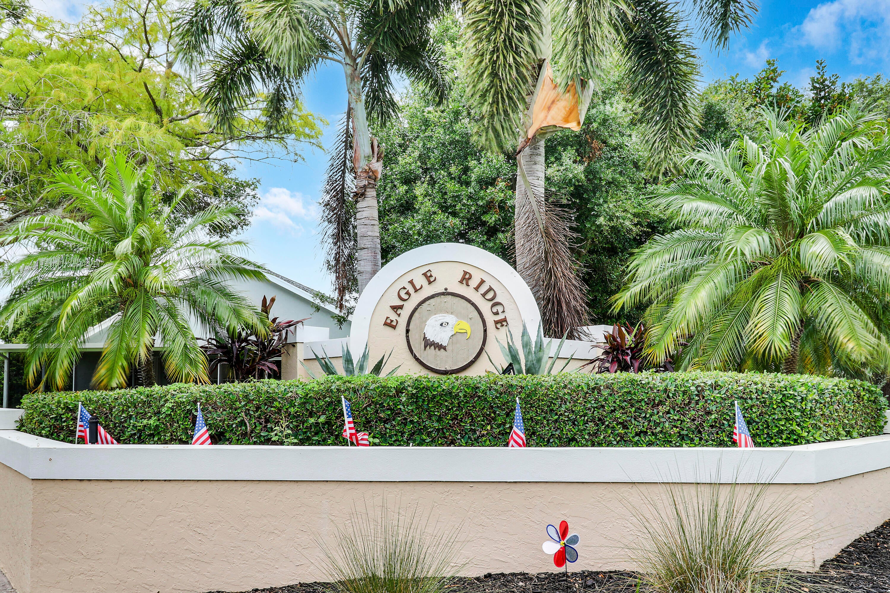 234 Moccasin Trail W