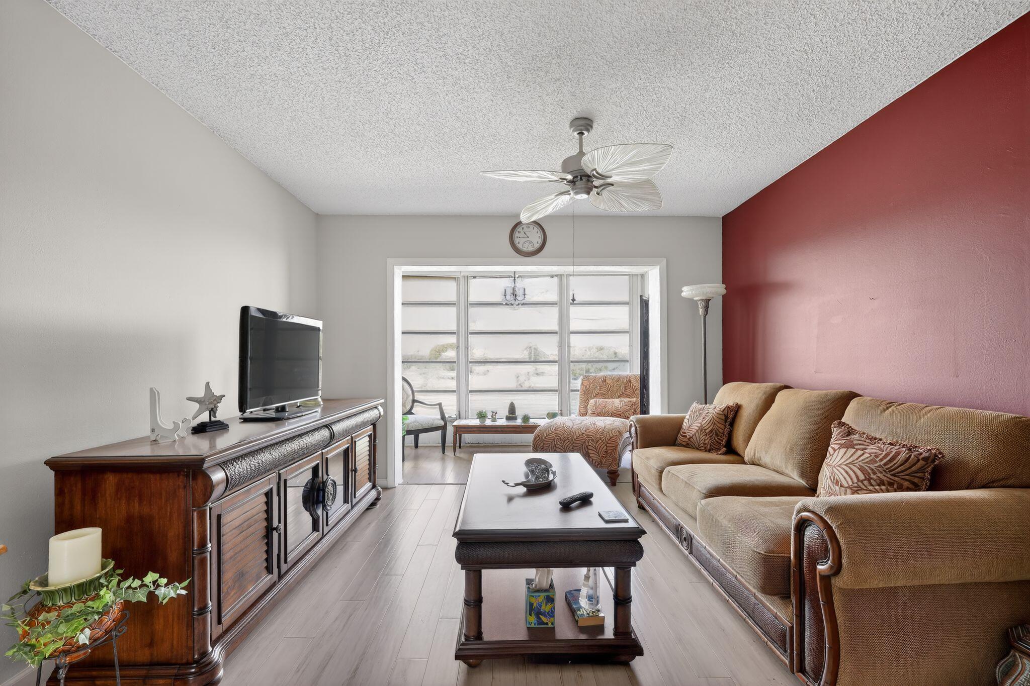 SUNRISE LAKES 31 CONDO - Residential