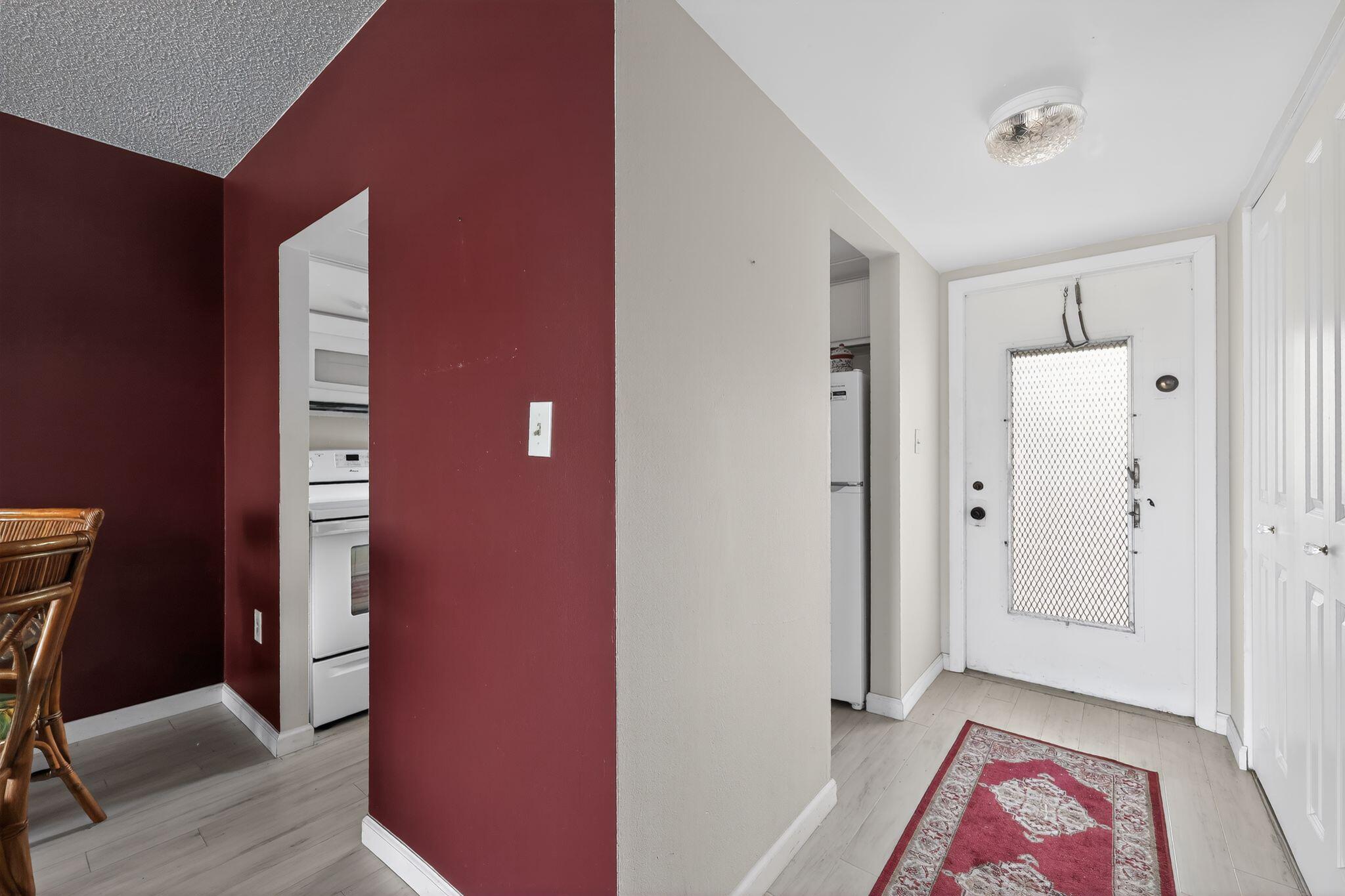 SUNRISE LAKES 31 CONDO - Residential