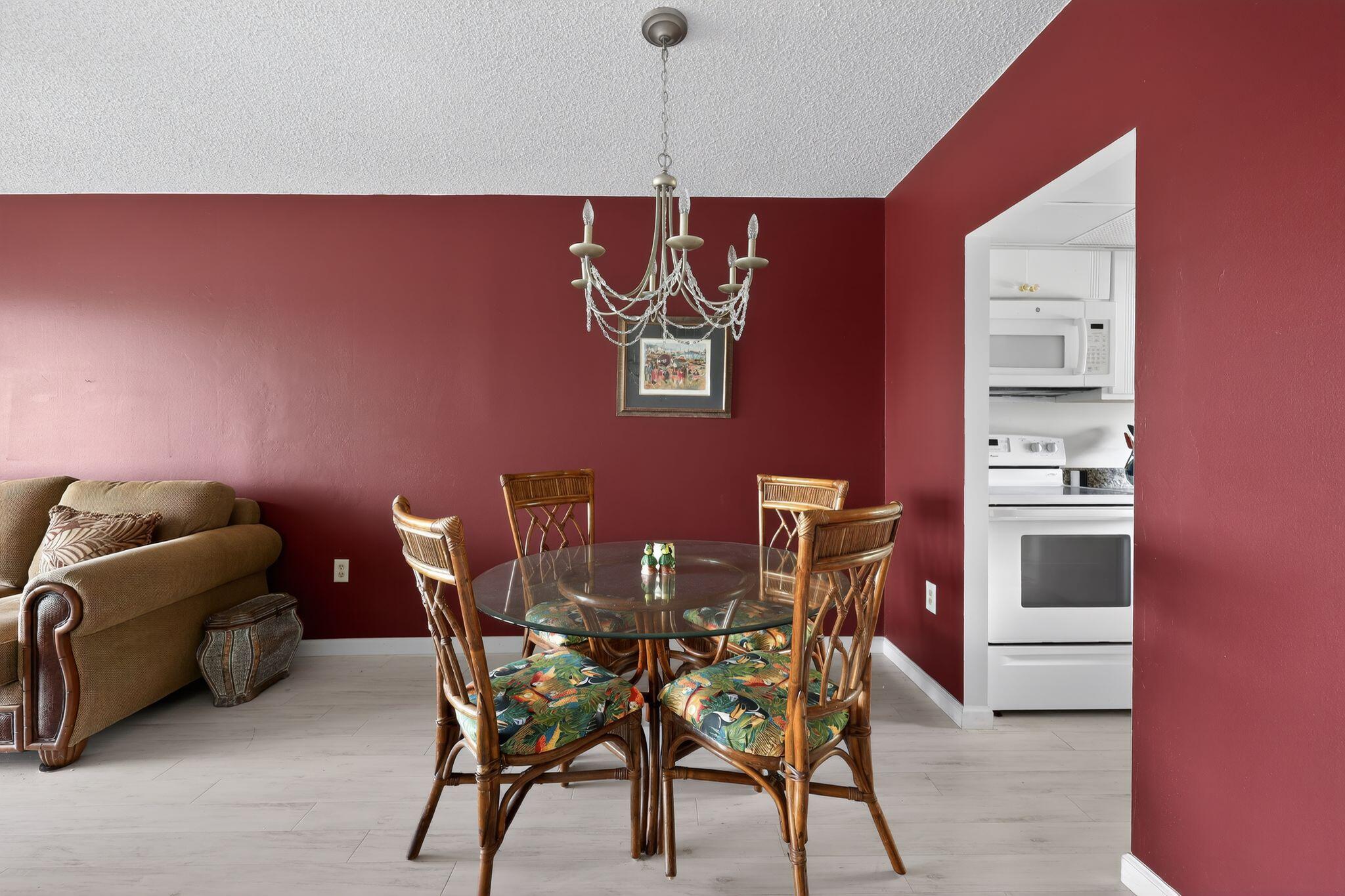 SUNRISE LAKES 31 CONDO - Residential