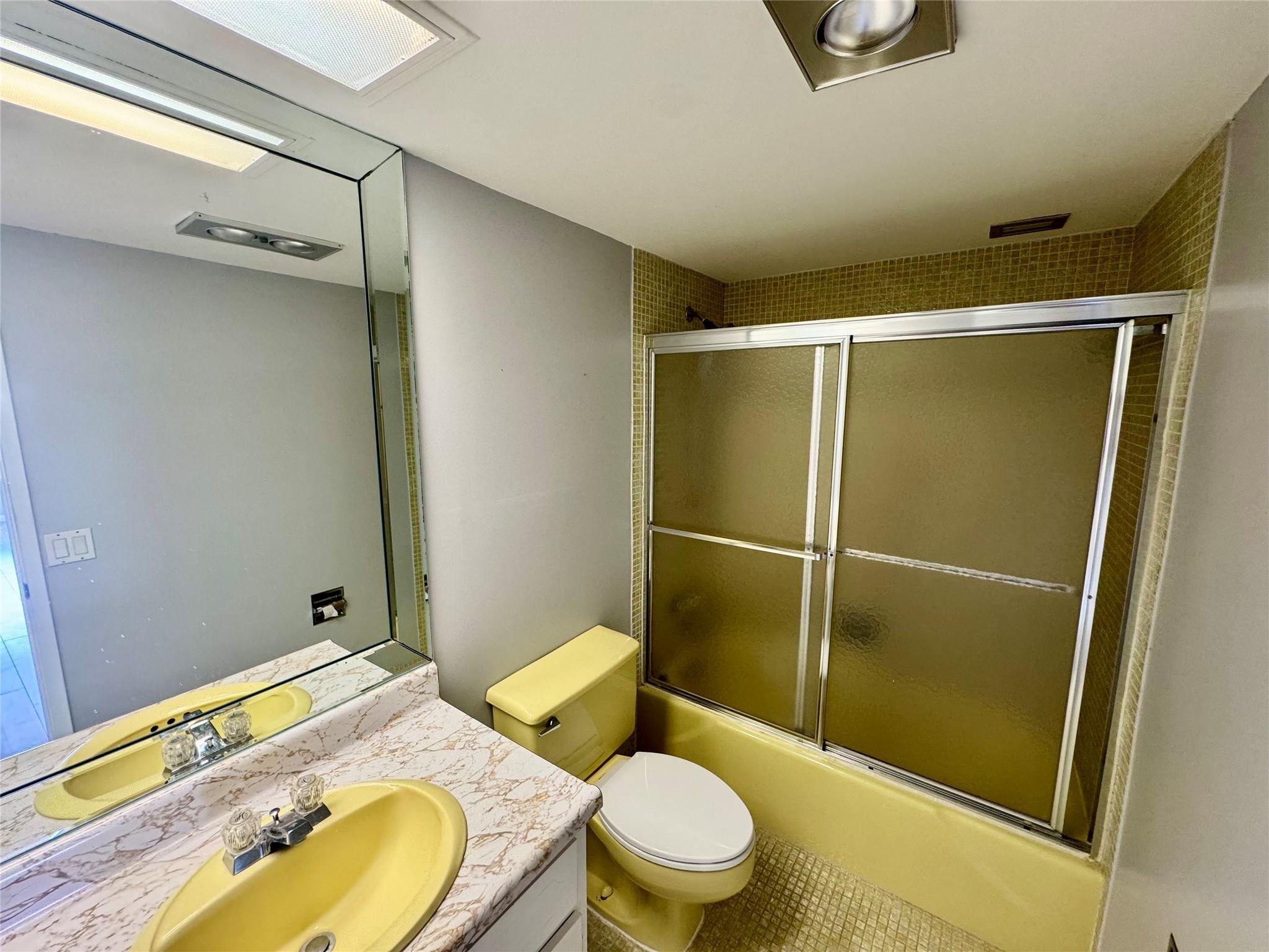 No 9 Palm-Aire Country Cl - Residential Lease