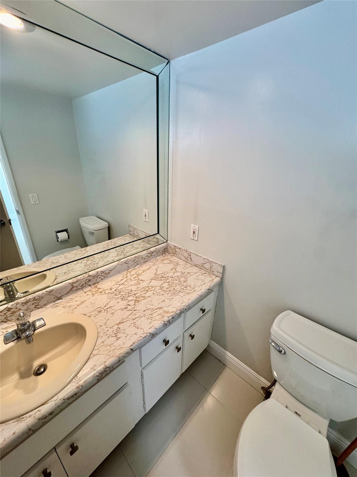 No 9 Palm-Aire Country Cl - Residential Lease