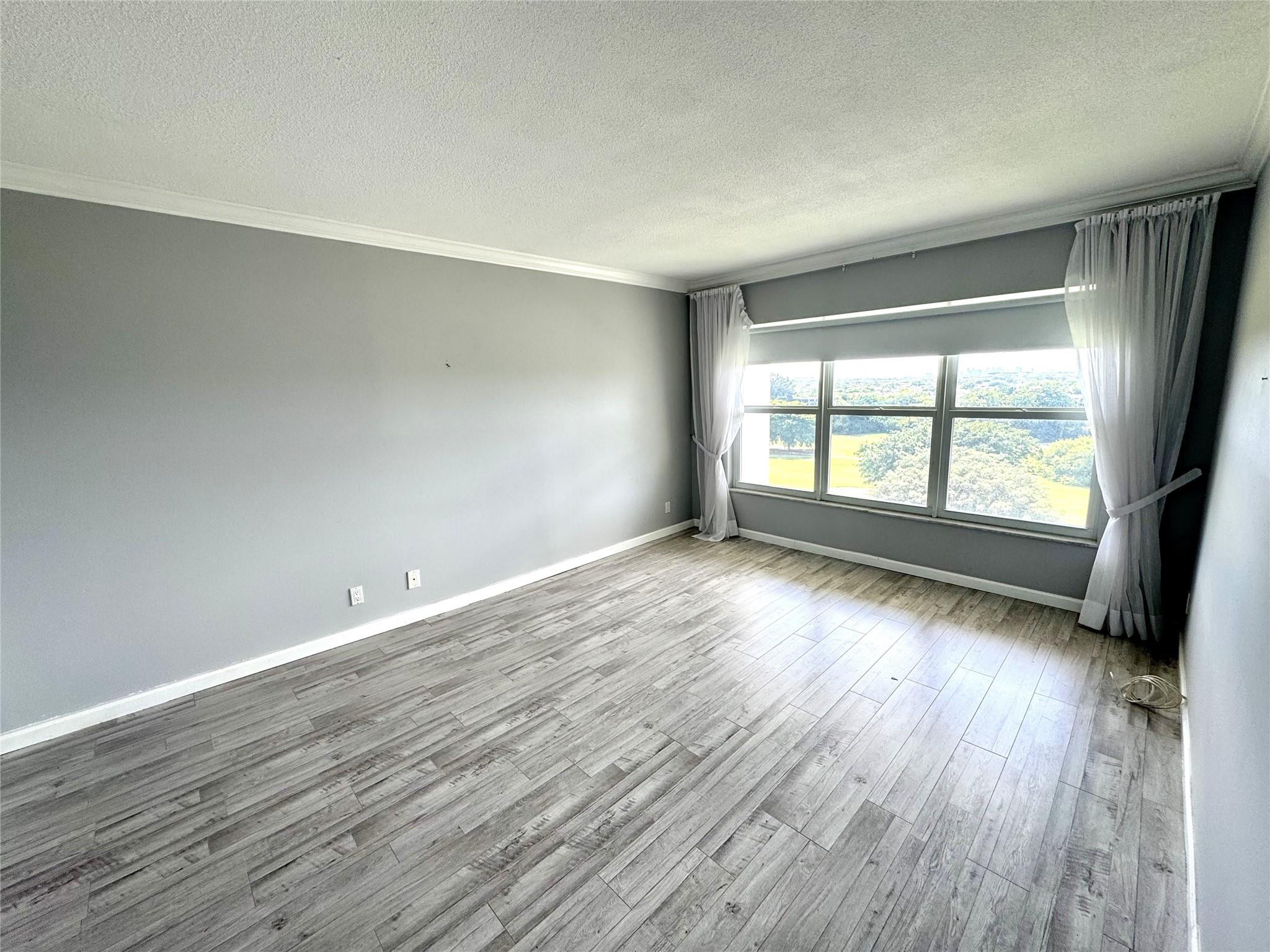 No 9 Palm-Aire Country Cl - Residential Lease