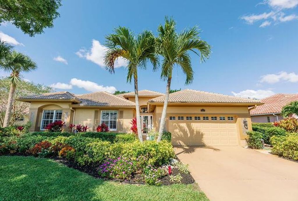 Photo of 1502 SW Mockingbird Circle, Port Saint Lucie, FL 34986 (MLS # R10982225)