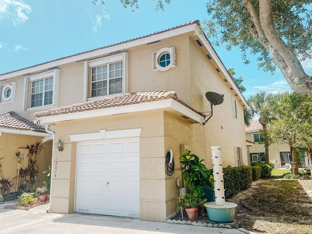 Photo of 12014 SW 2nd Street, Pembroke Pines, FL 33025 (MLS # F10453373)