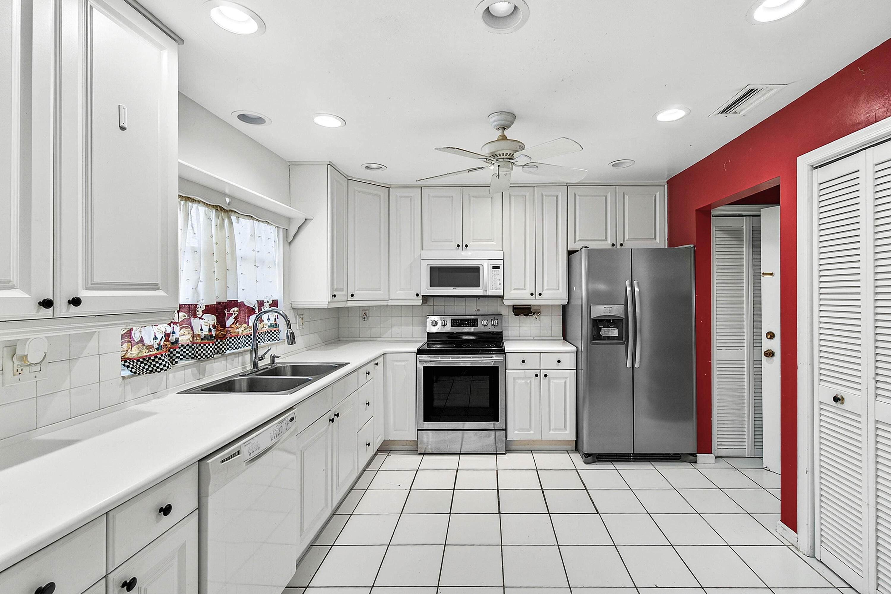 GREENTREE VILLAS CONDO - Residential