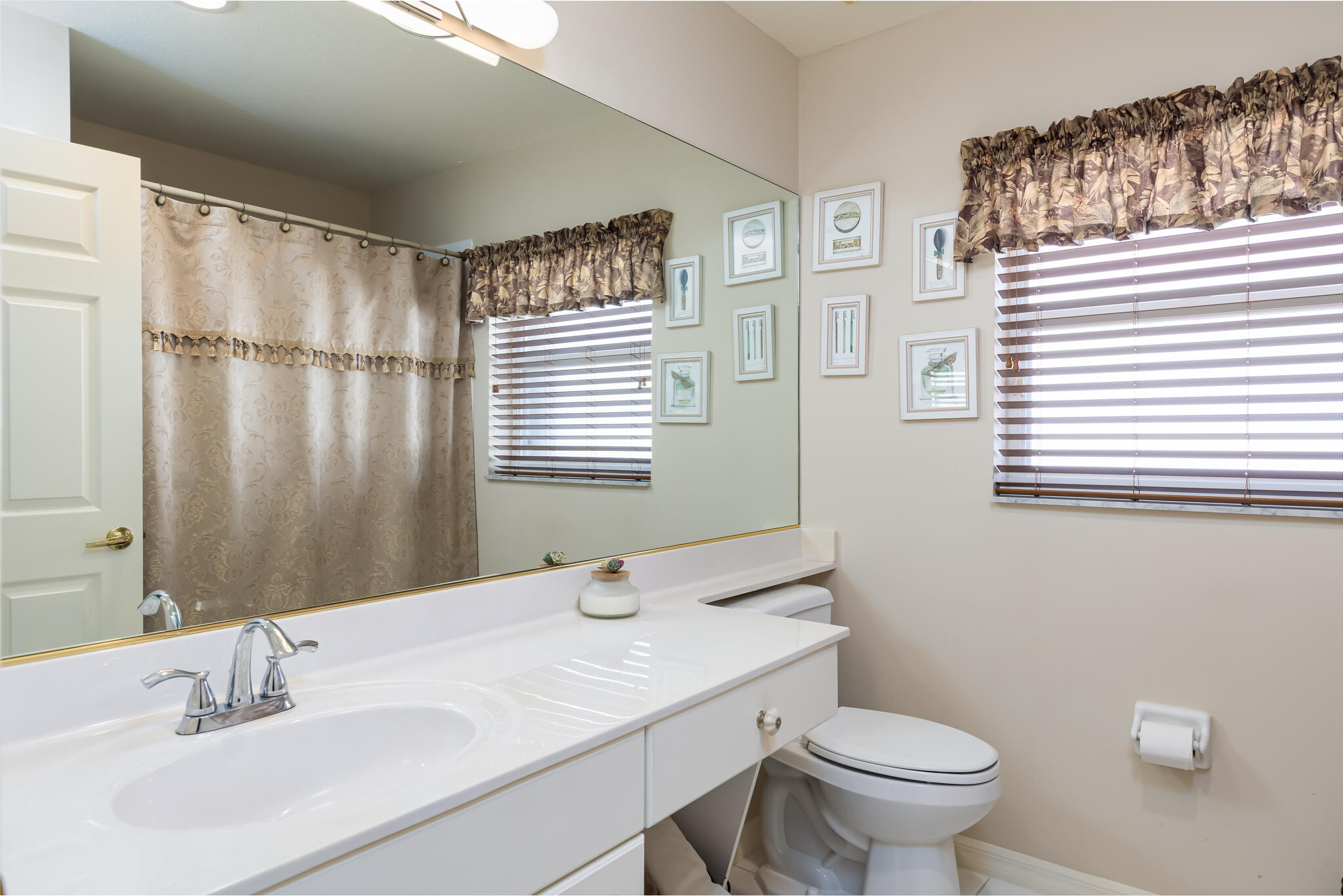 KINGS ISLE (Isle of Capri) - Residential