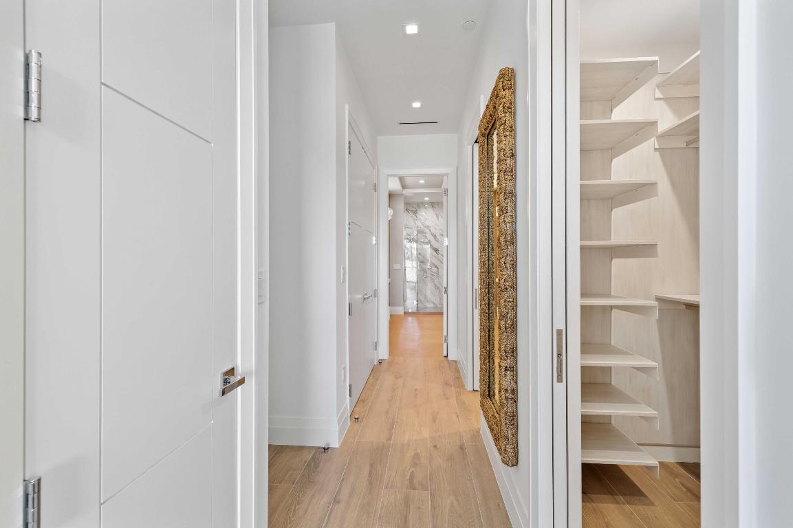 S/D OF 9-46-43 IN - Residential