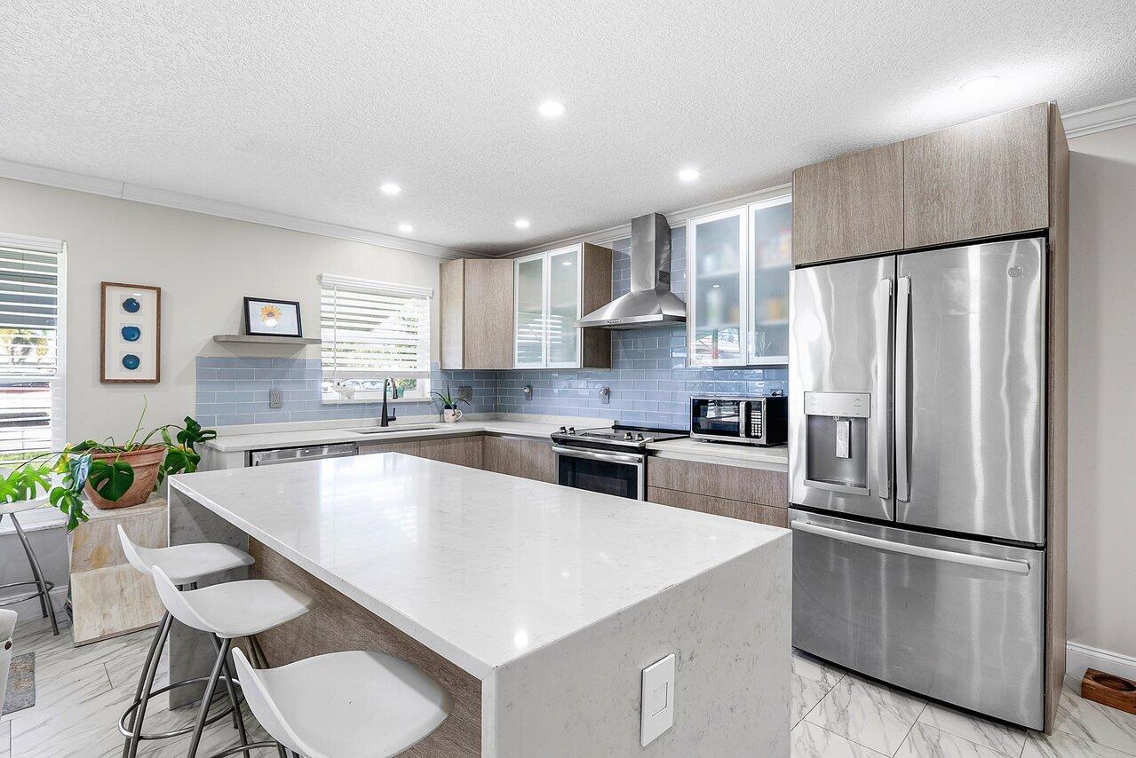 HIGH POINT OF DELRAY BEAC - Residential Lease