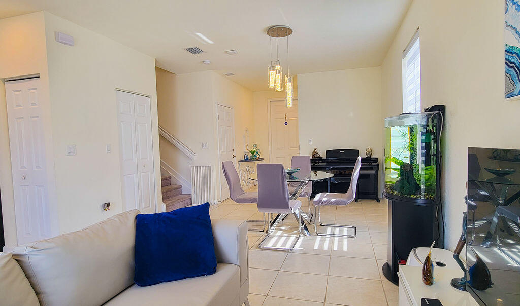 AQUABELLA NORTH REPLAT - Residential