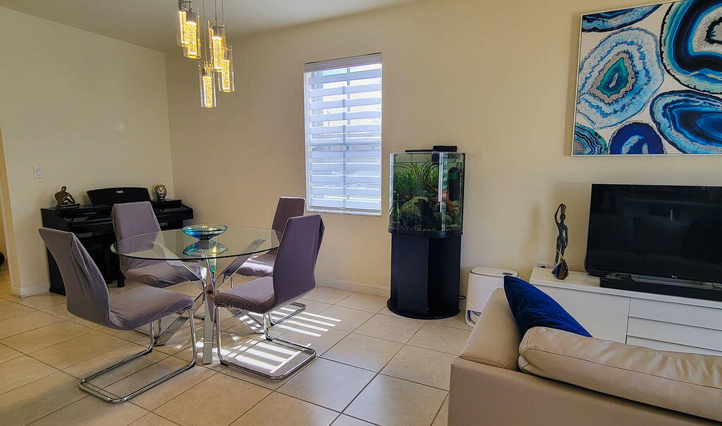 AQUABELLA NORTH REPLAT - Residential