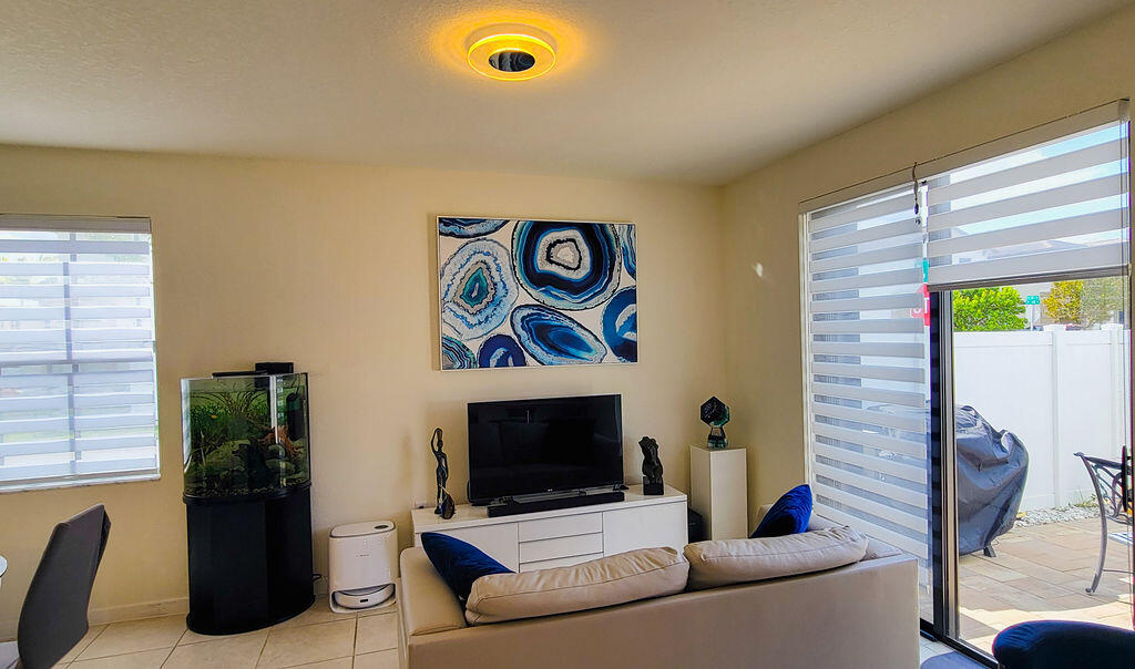 AQUABELLA NORTH REPLAT - Residential