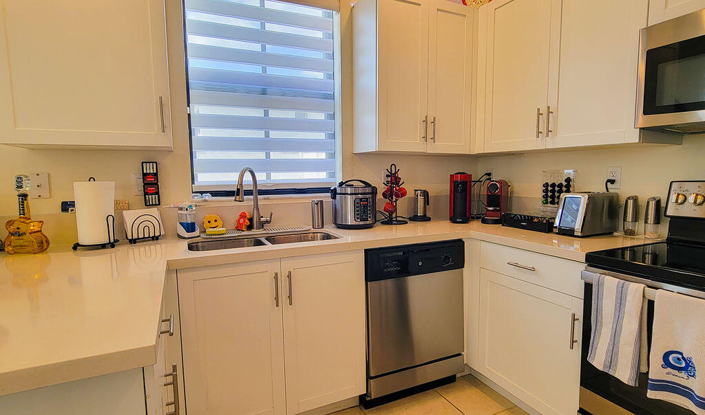 AQUABELLA NORTH REPLAT - Residential