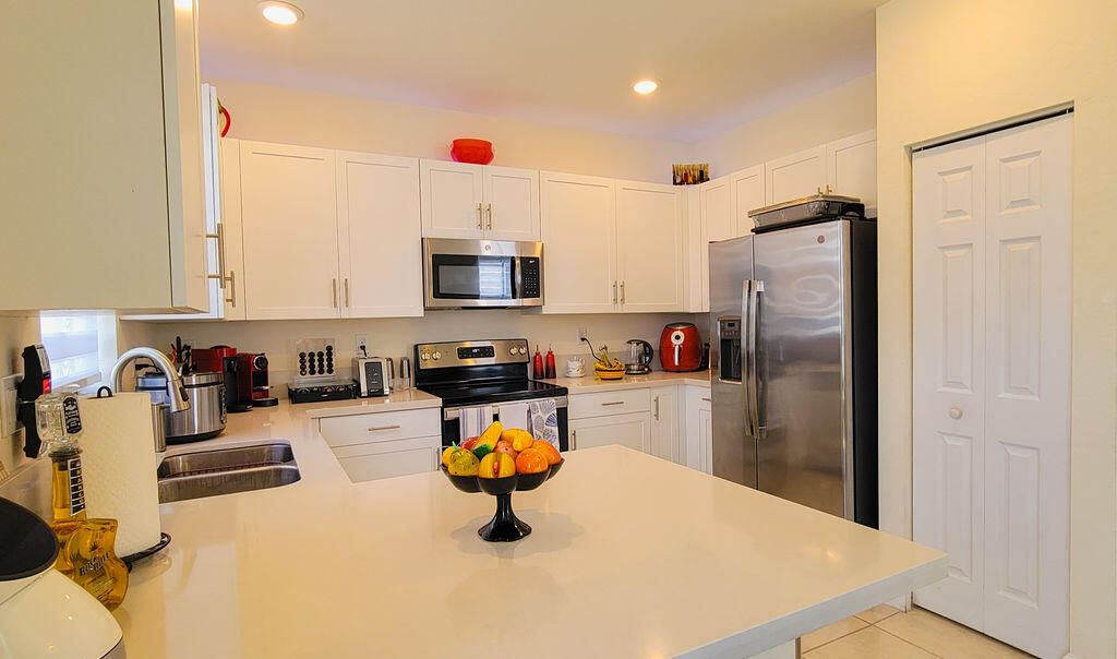 AQUABELLA NORTH REPLAT - Residential