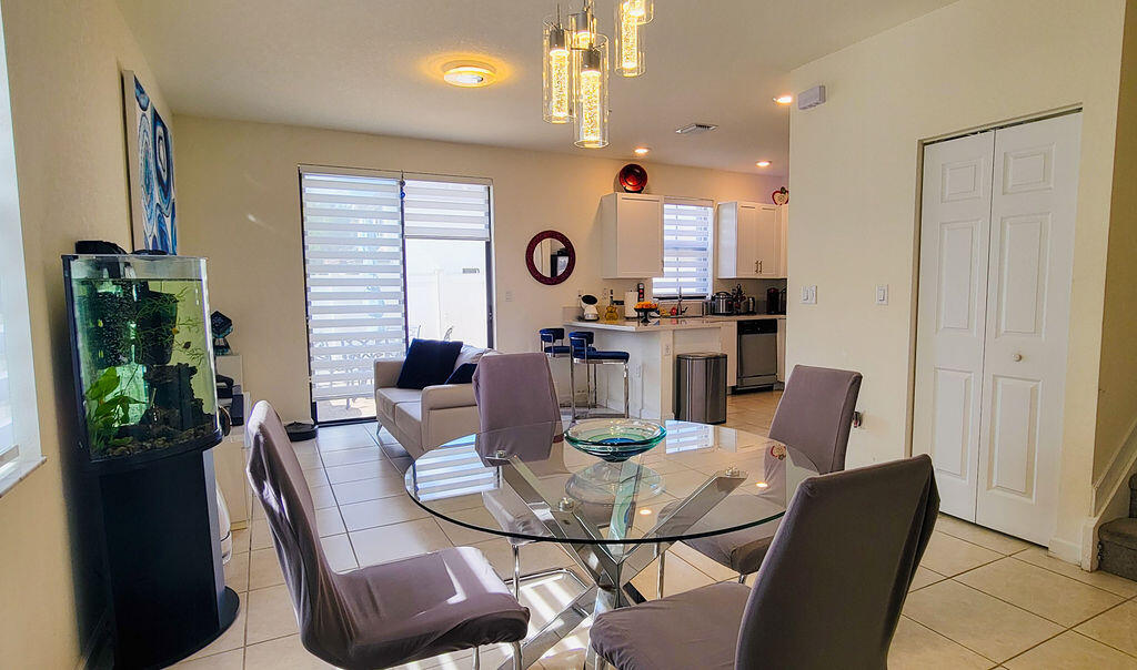 AQUABELLA NORTH REPLAT - Residential