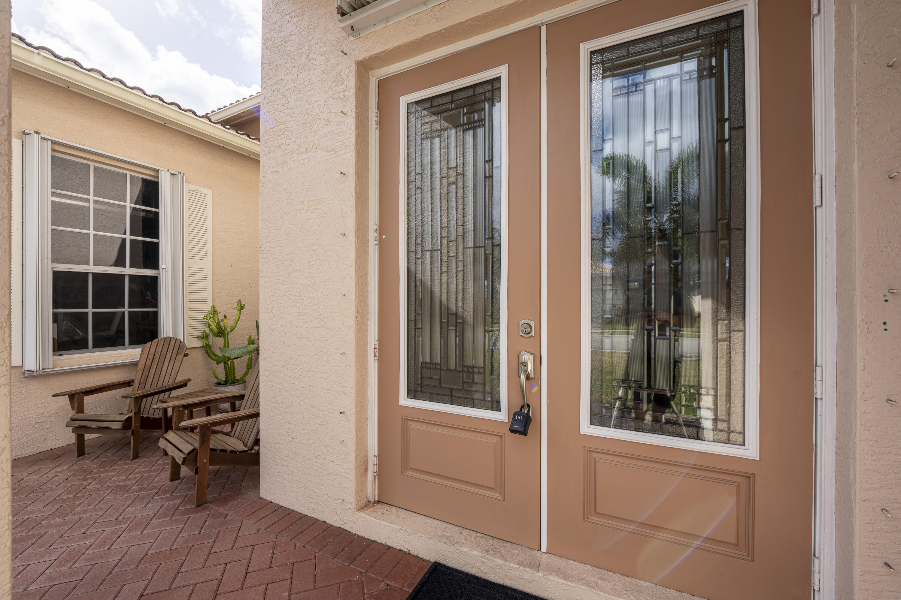 625 SW Long Key Court