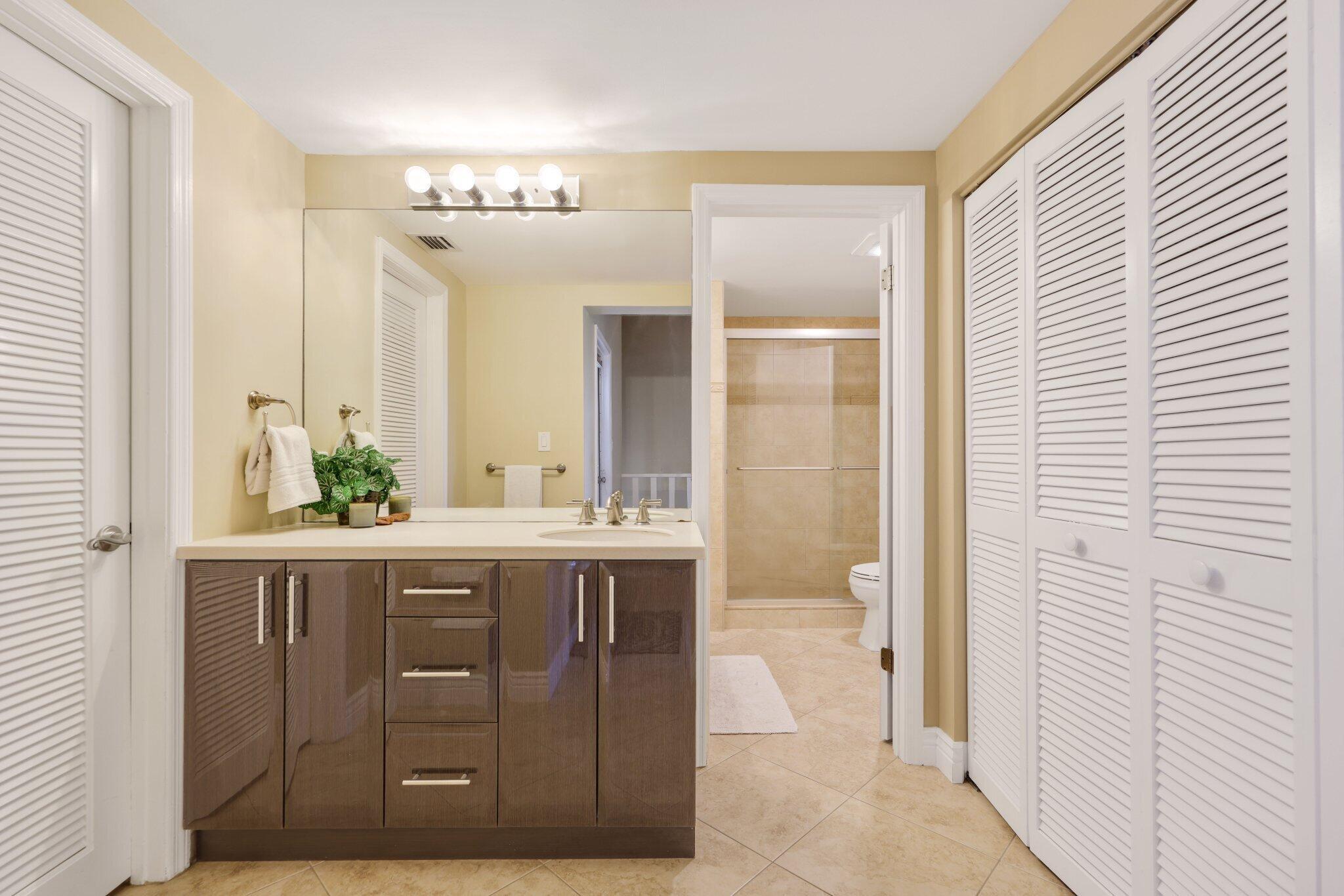 GREENSWARD VILLAGE CONDO - Residential