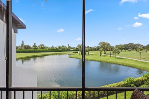 Tiny photo for 800 Greensward Court #203- I, Delray Beach, FL 33445 (MLS # B26016152)