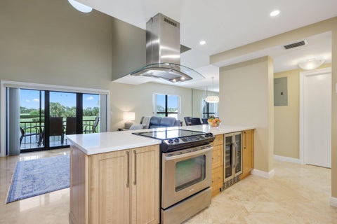 Tiny photo for 800 Greensward Court #203- I, Delray Beach, FL 33445 (MLS # B26016152)