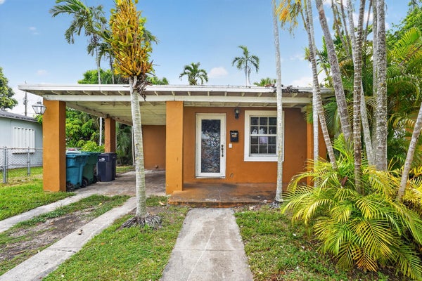 14621 LINCOLN BLVD, MIAMI, FL 33176 - Image e909cd51cb9f39f1206372b8cf4cf3d1/1921708152