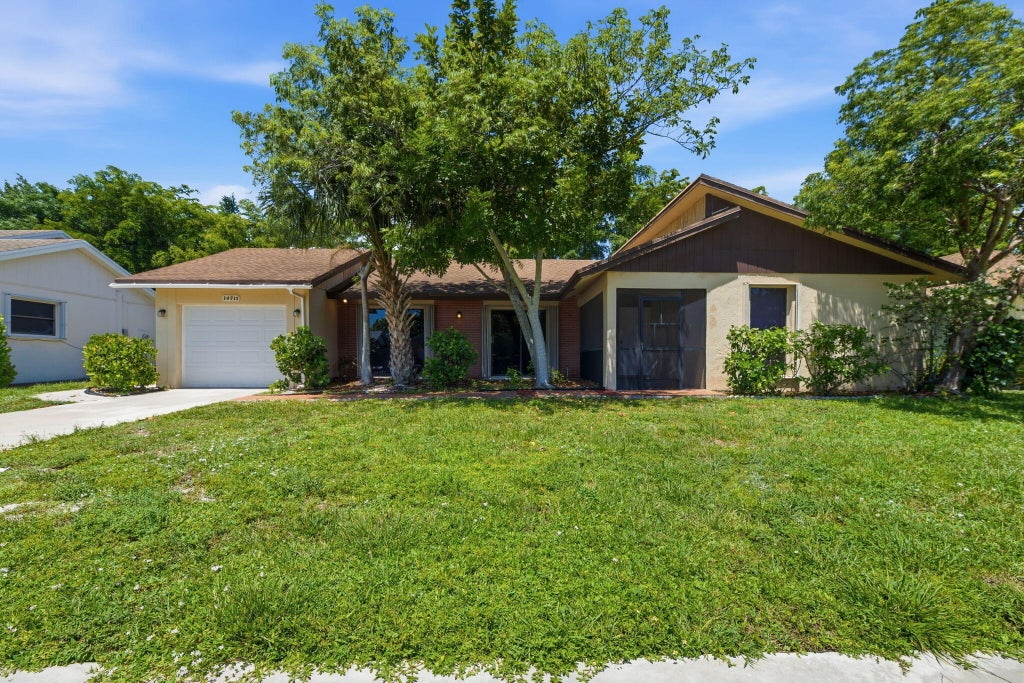 Photo of 14711 Hideaway Lane #l, Delray Beach, FL 33484 (MLS # B26071141)