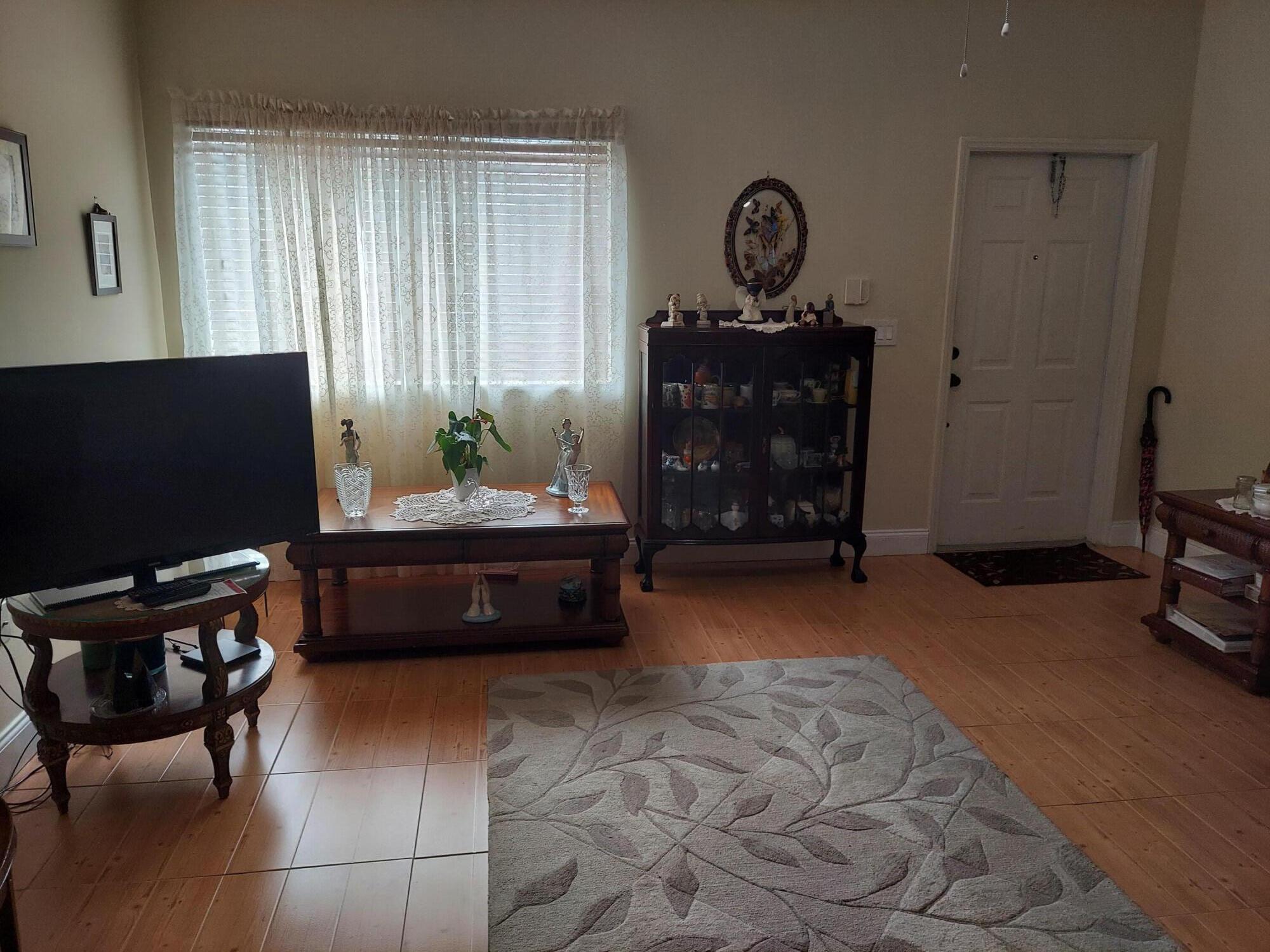 2208 SE 24th Place