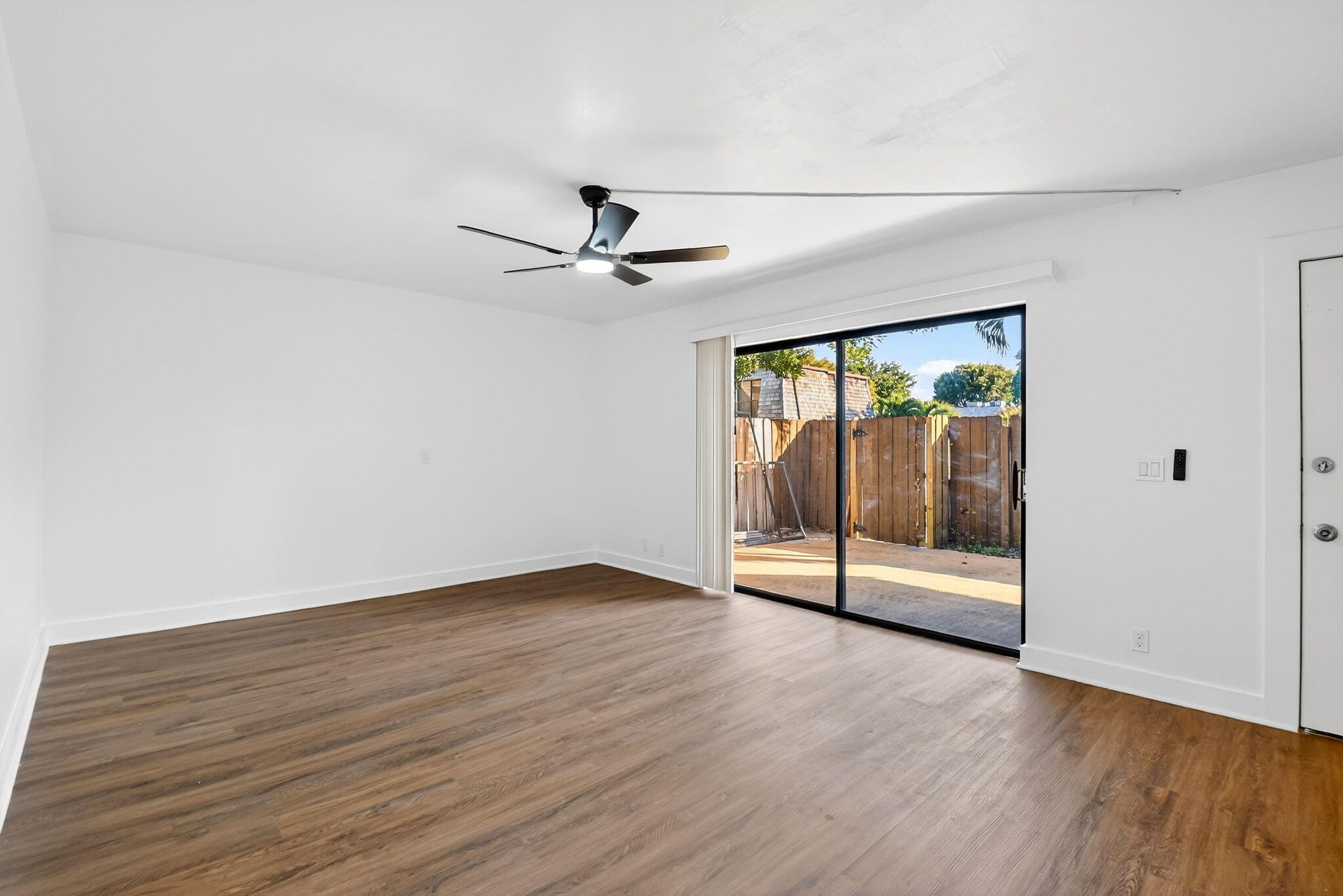 LAKEWOOD OF PALM SPRINGS - Residential