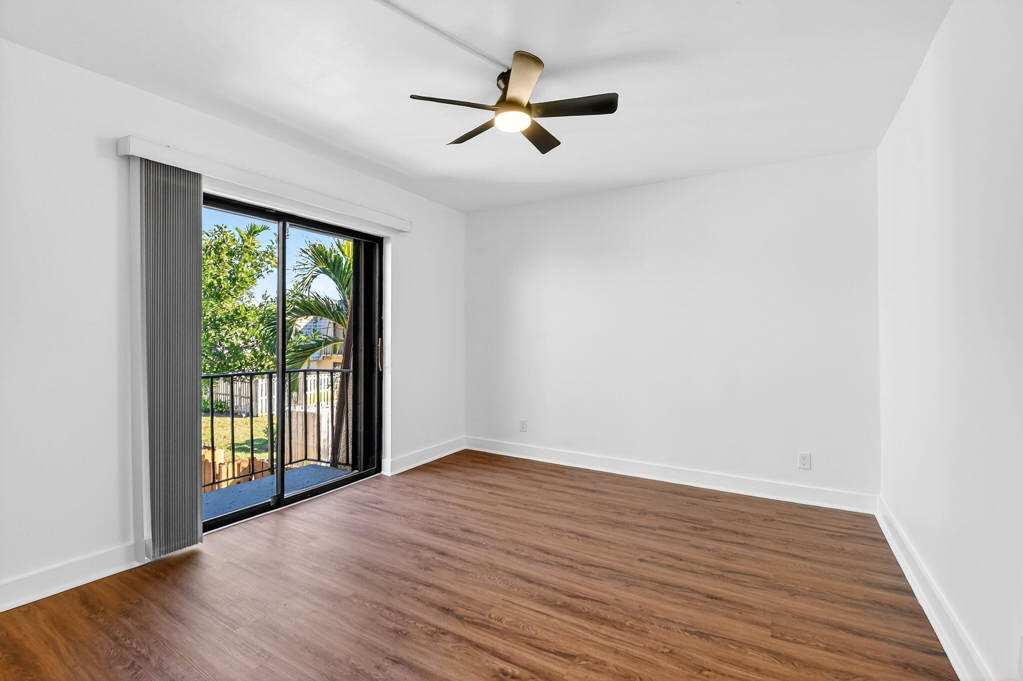 LAKEWOOD OF PALM SPRINGS - Residential