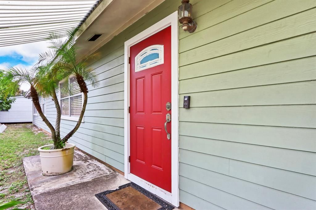 Photo of 211 4th Street, Jupiter, FL 33458 (MLS # R10862440)