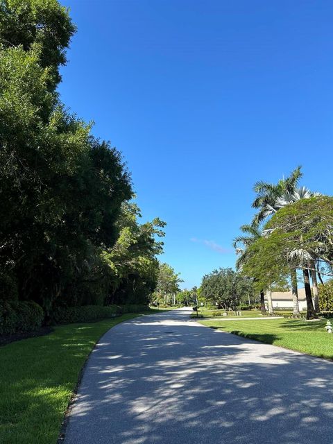 Single Family Residence in West Palm Beach FL 7795 Ironhorse Boulevard 7.jpg