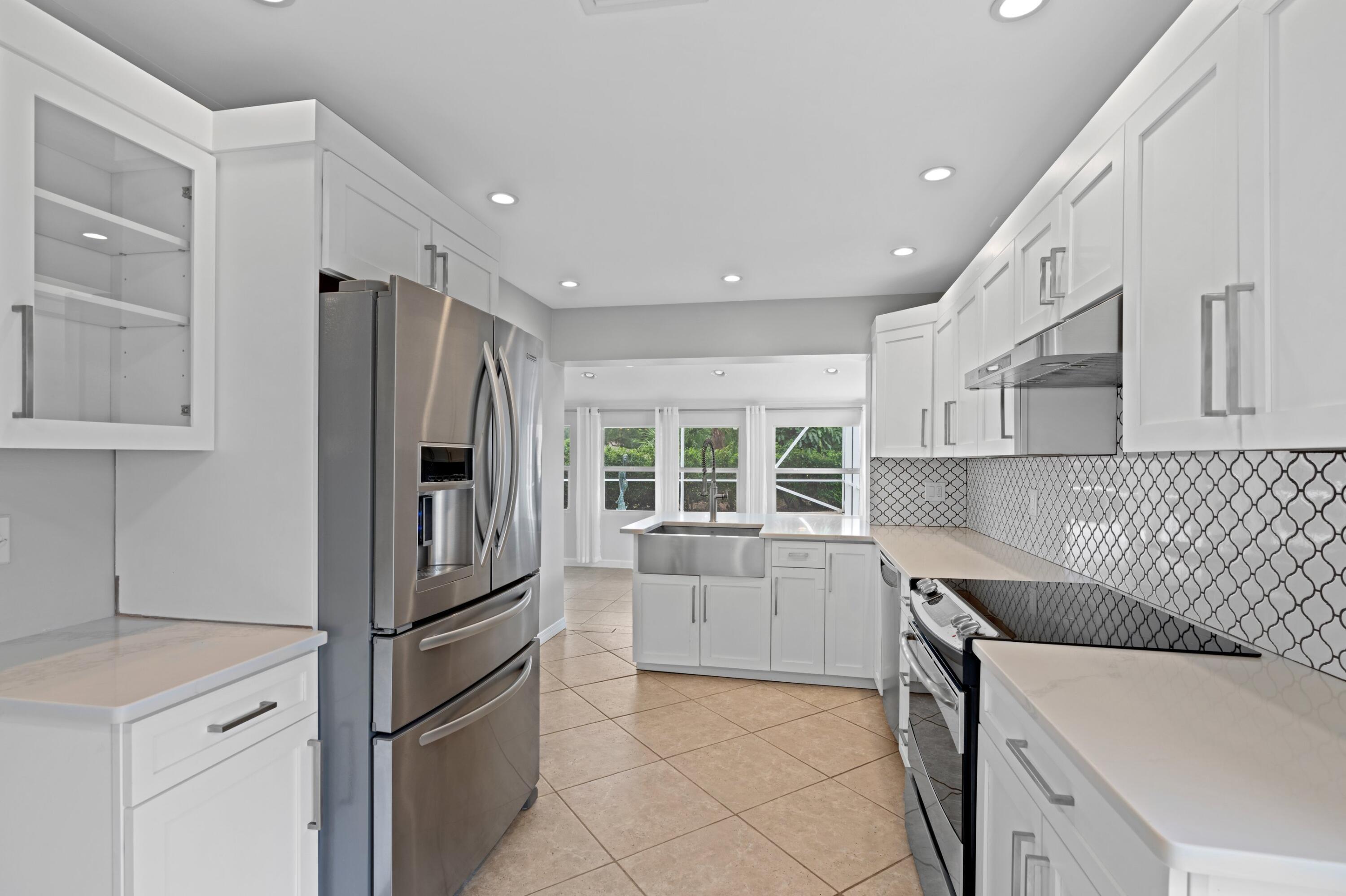 FOXPOINTE - Residential