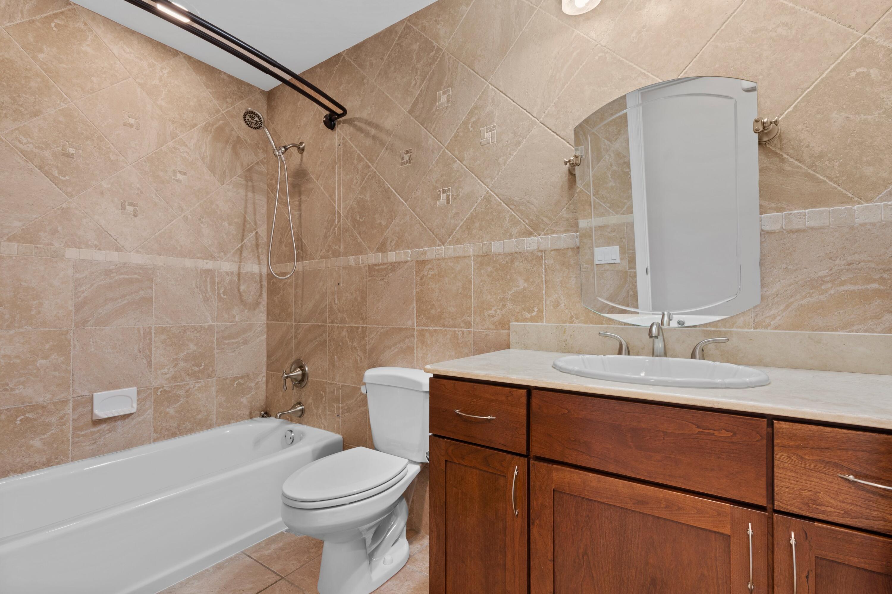 FOXPOINTE - Residential