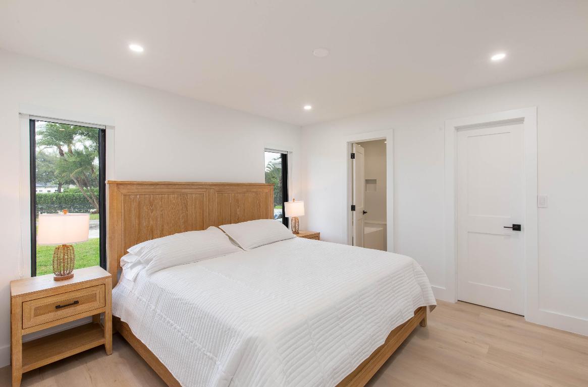 SADDLE TRAIL PARK OF WELLINGTON - Residential