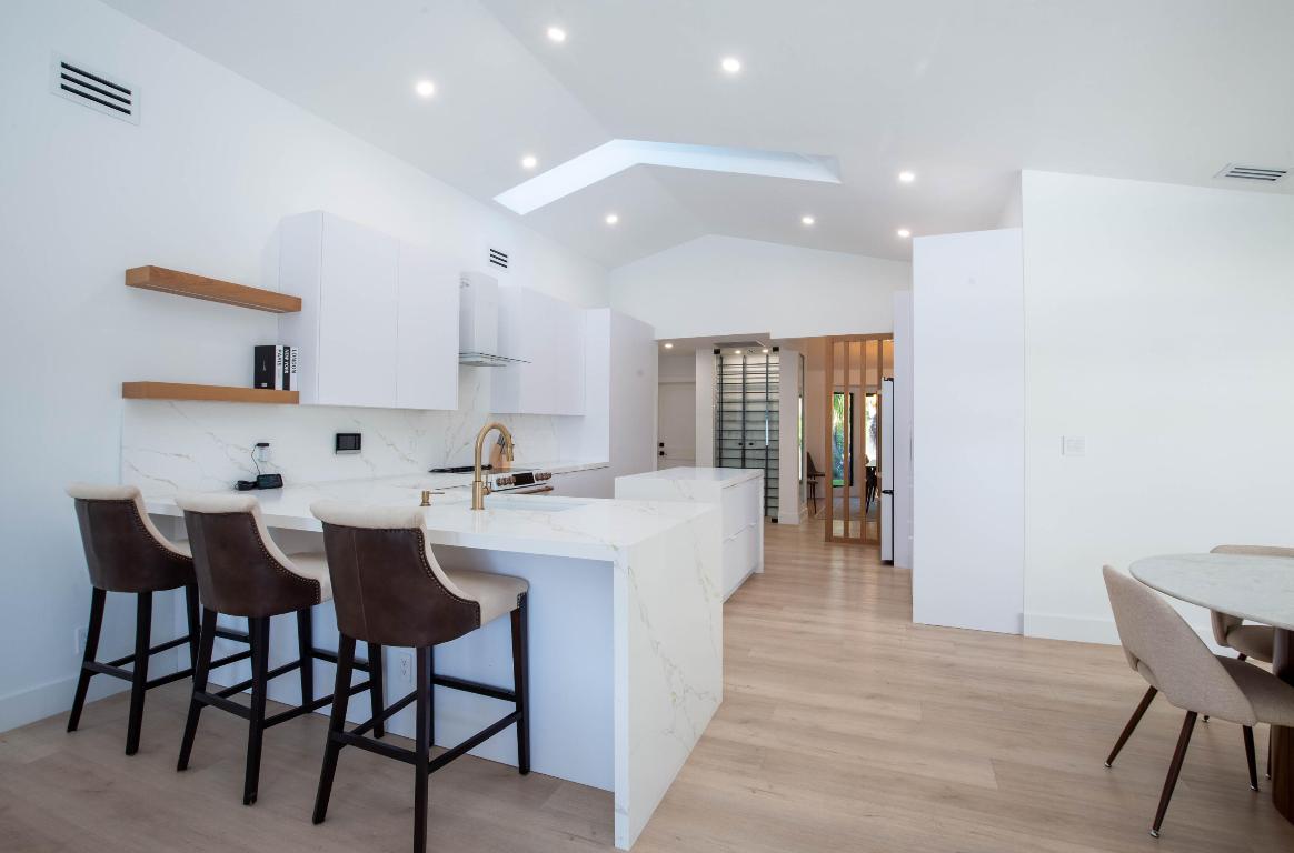 SADDLE TRAIL PARK OF WELLINGTON - Residential